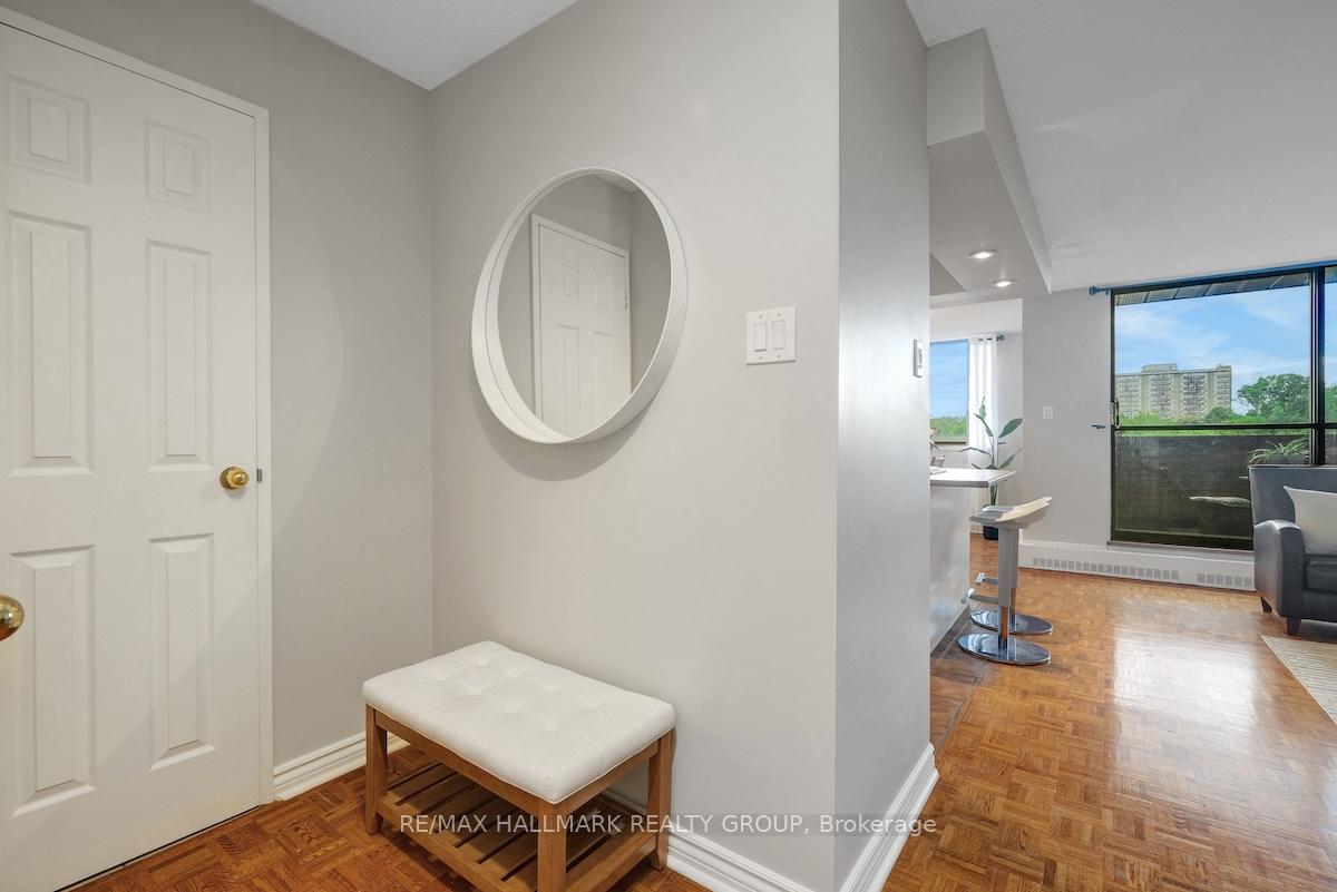 Photo 5 of Unit 632, 515 St Laurent Boulevard, Ottawa, Viscount Alexander Park — HOMEH
