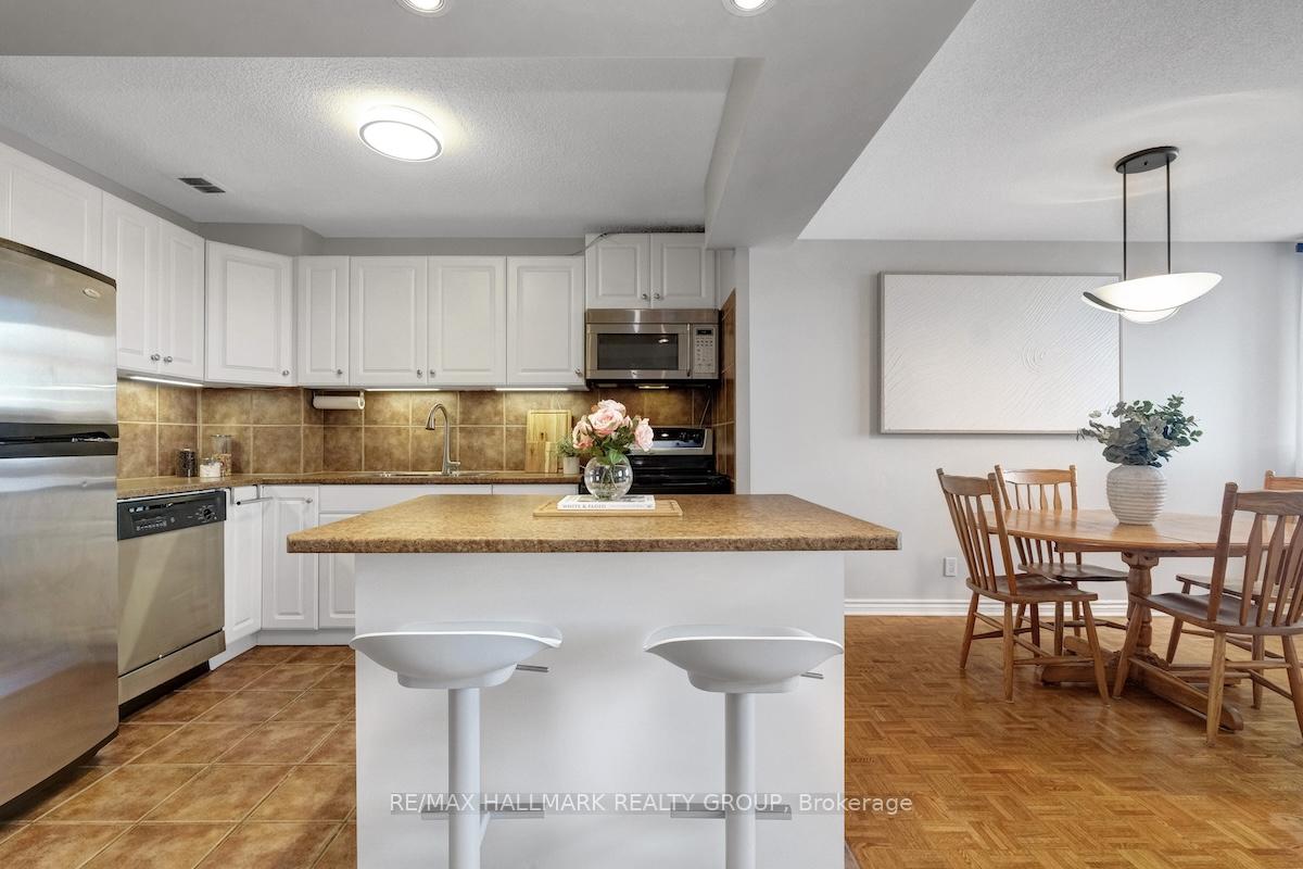 Photo 13 of Unit 632, 515 St Laurent Boulevard, Ottawa, Viscount Alexander Park — HOMEH