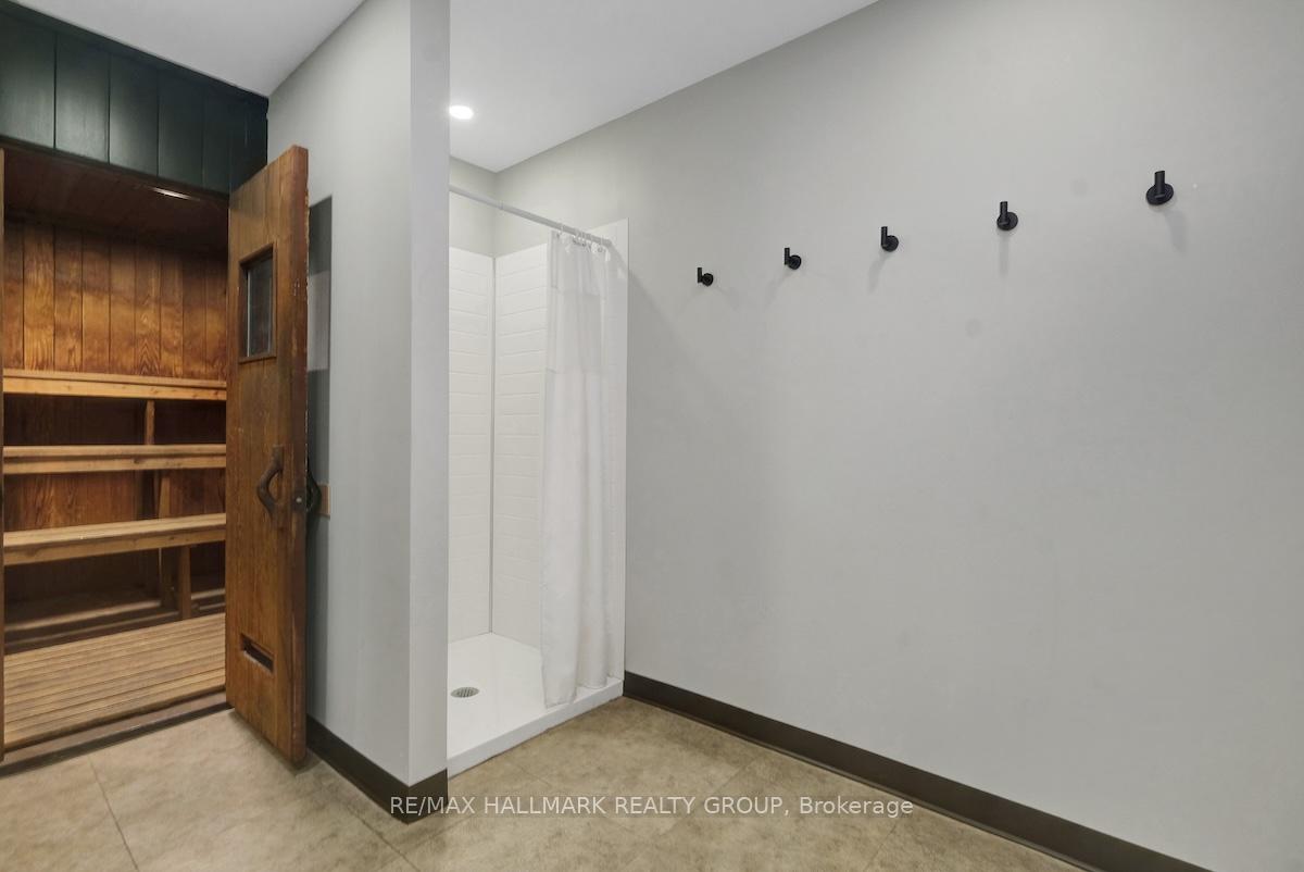 Photo 33 of Unit 632, 515 St Laurent Boulevard, Ottawa, Viscount Alexander Park — HOMEH