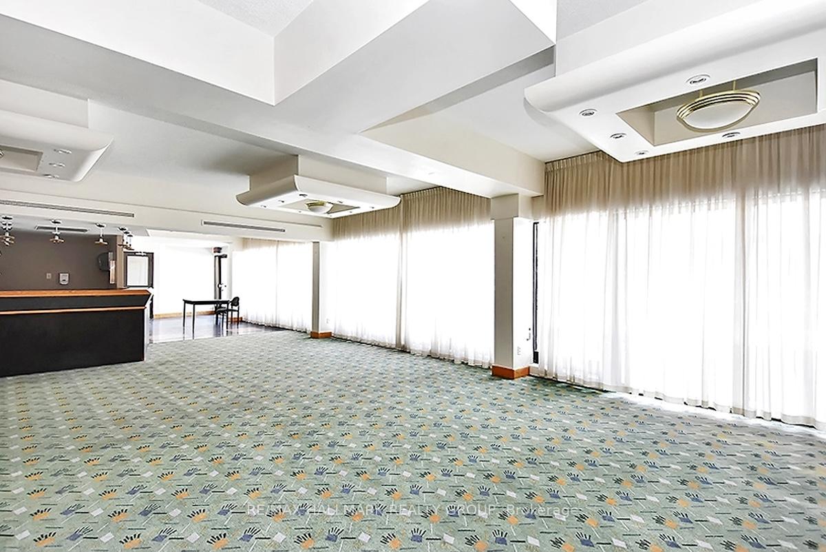 Photo 41 of Unit 632, 515 St Laurent Boulevard, Ottawa, Viscount Alexander Park — HOMEH