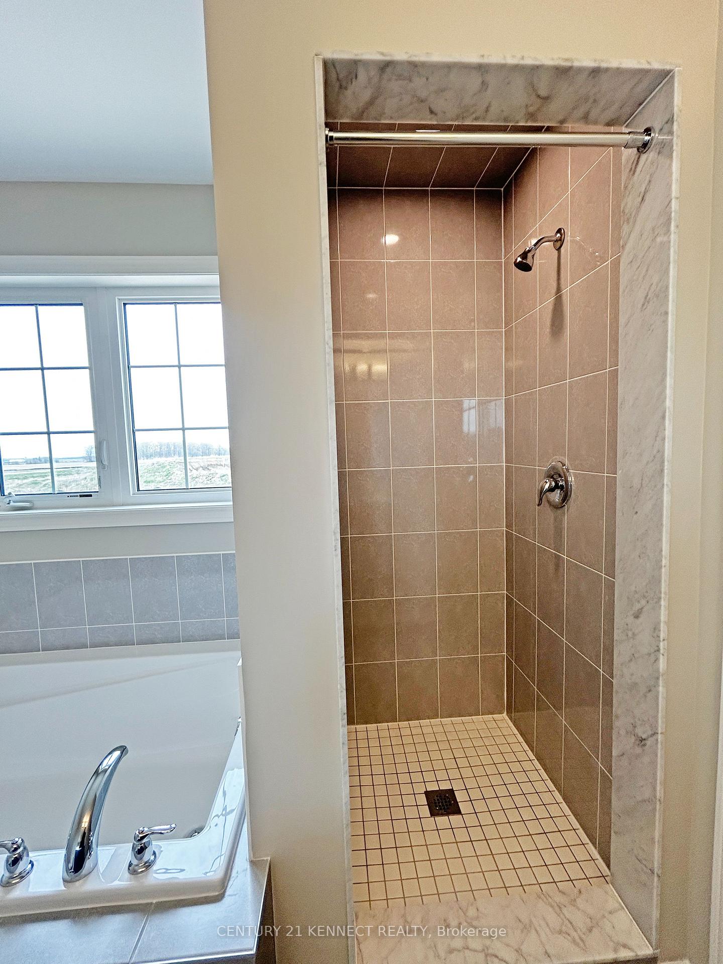 Photo 25 of 280 Springfield Crescent, Clearview, Stayner — HOMEH