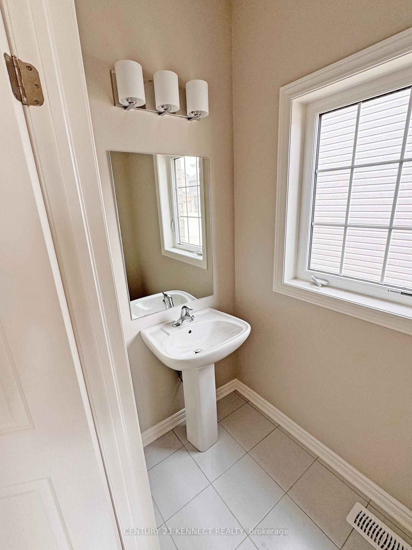 Photo 26 of 280 Springfield Crescent, Clearview, Stayner — HOMEH