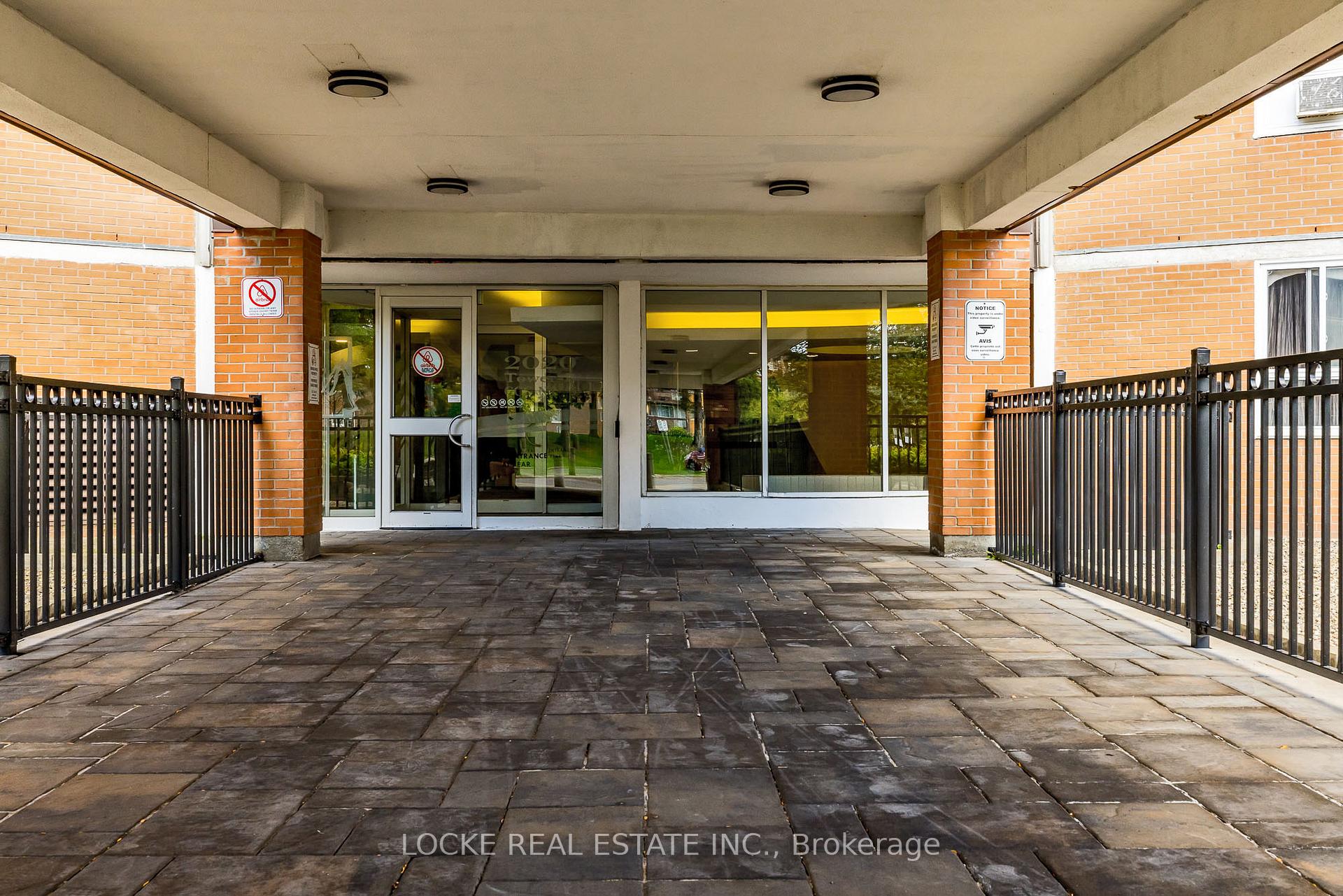 Photo 3 of Unit 918, 2020 Jasmine Crescent, Ottawa, Beacon Hill South — HOMEH