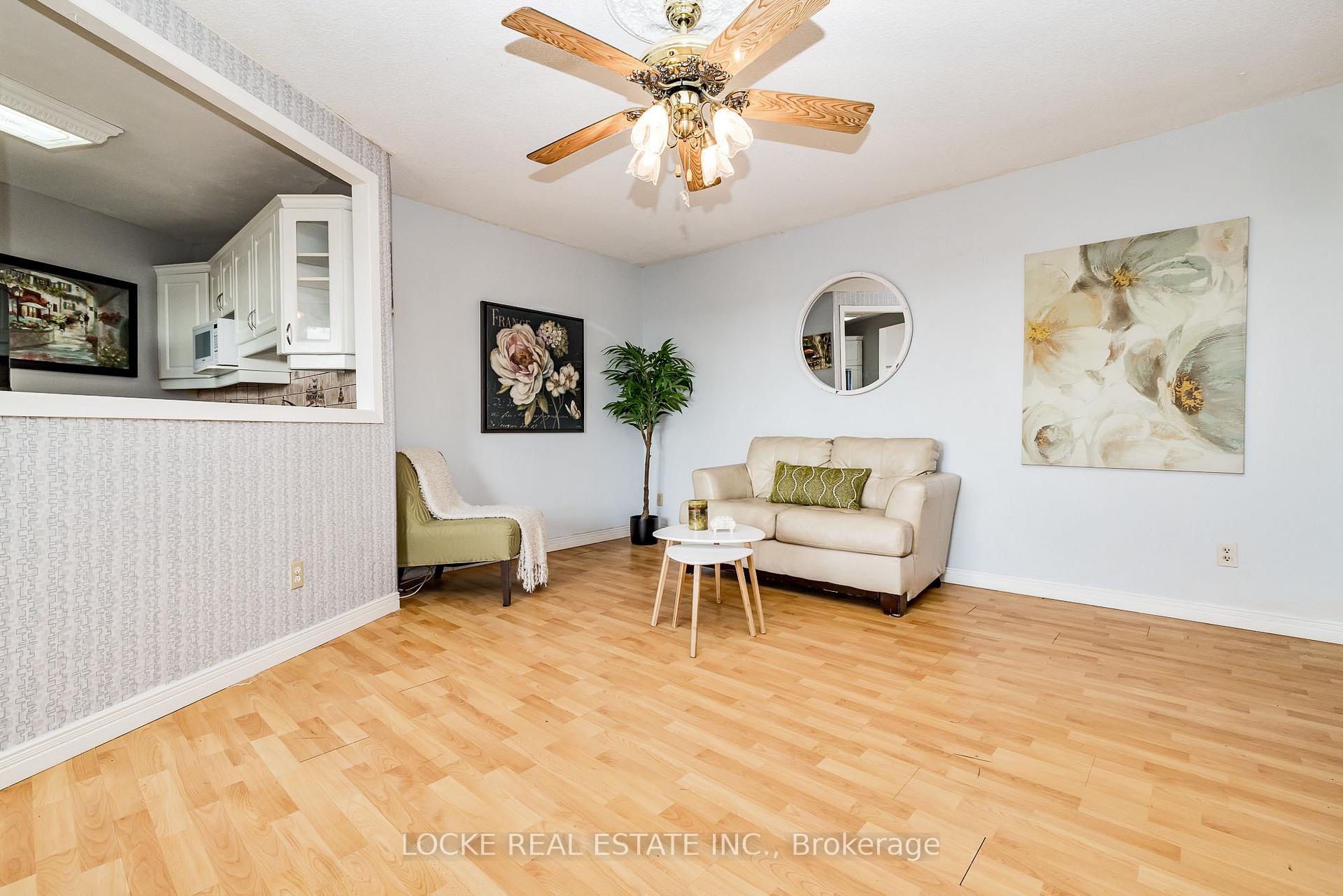 Photo 5 of Unit 918, 2020 Jasmine Crescent, Ottawa, Beacon Hill South — HOMEH