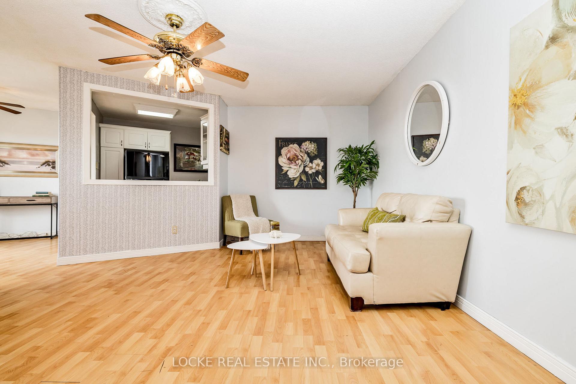 Photo 6 of Unit 918, 2020 Jasmine Crescent, Ottawa, Beacon Hill South — HOMEH