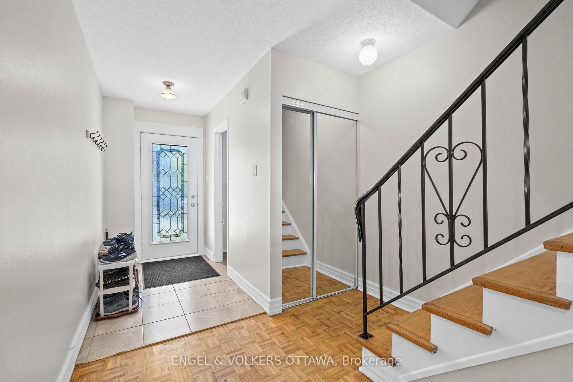 Photo 3 of 189 Birch Hill Private, Ottawa, Carson Meadows — HOMEH