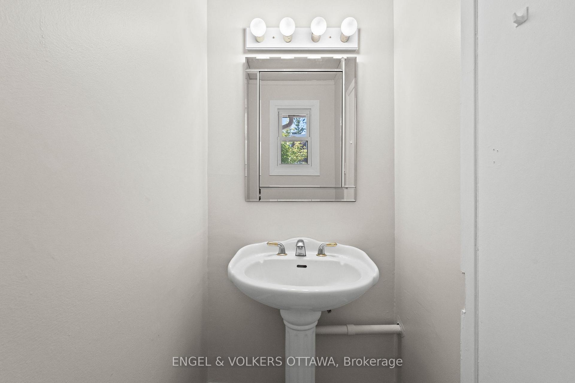 Photo 4 of 189 Birch Hill Private, Ottawa, Carson Meadows — HOMEH
