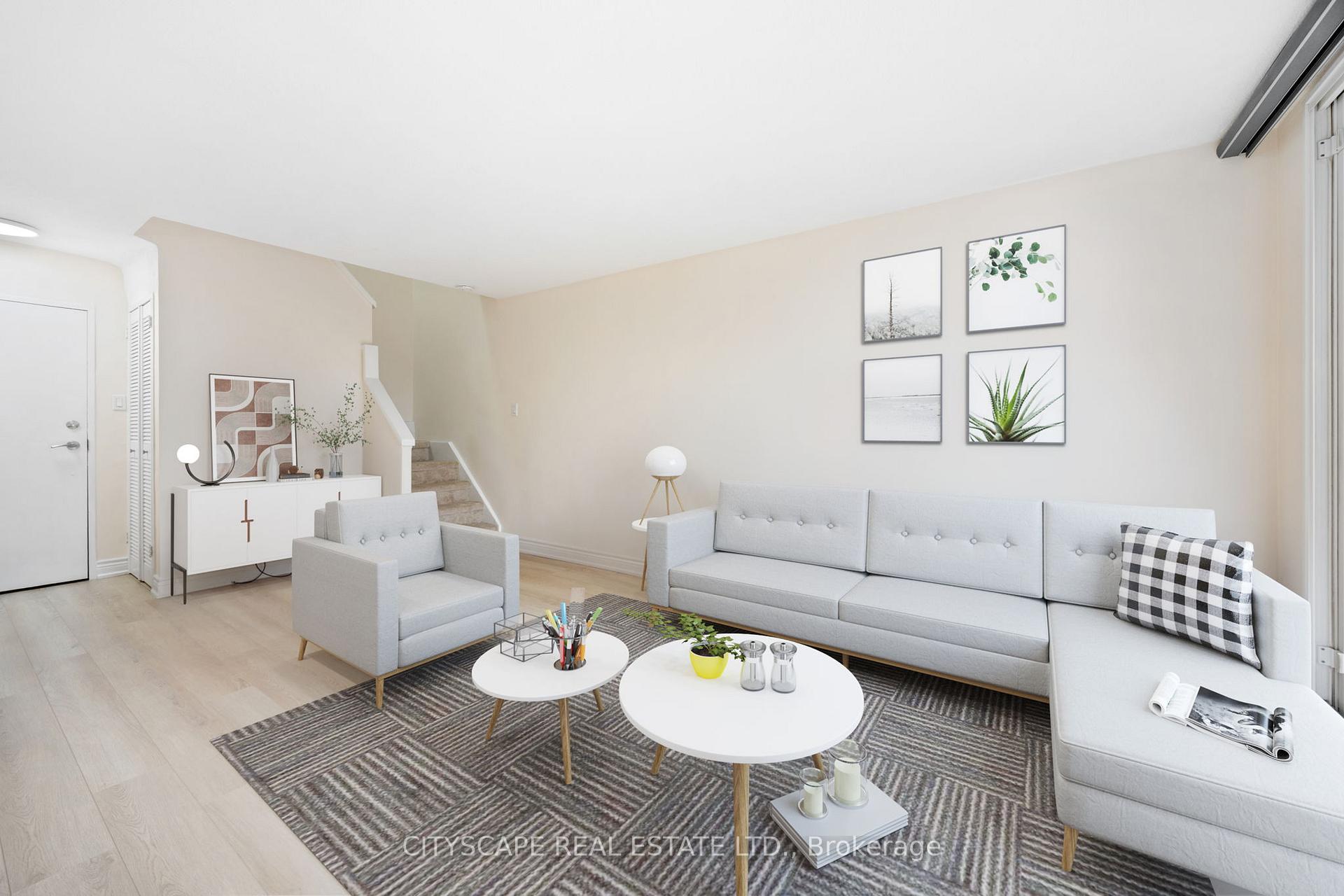 Photo 4 of Unit 301, 16 Elgin Street, Markham, Thornhill — HOMEH