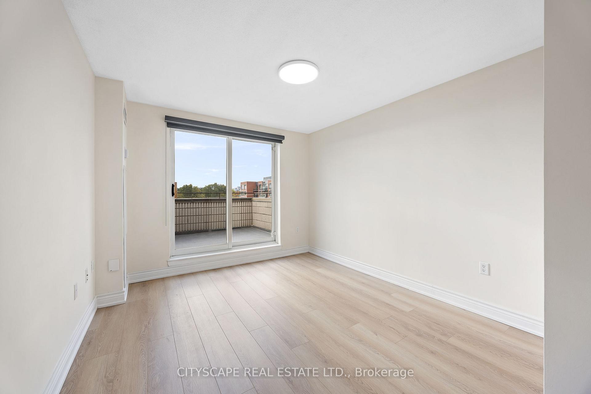 Photo 8 of Unit 301, 16 Elgin Street, Markham, Thornhill — HOMEH