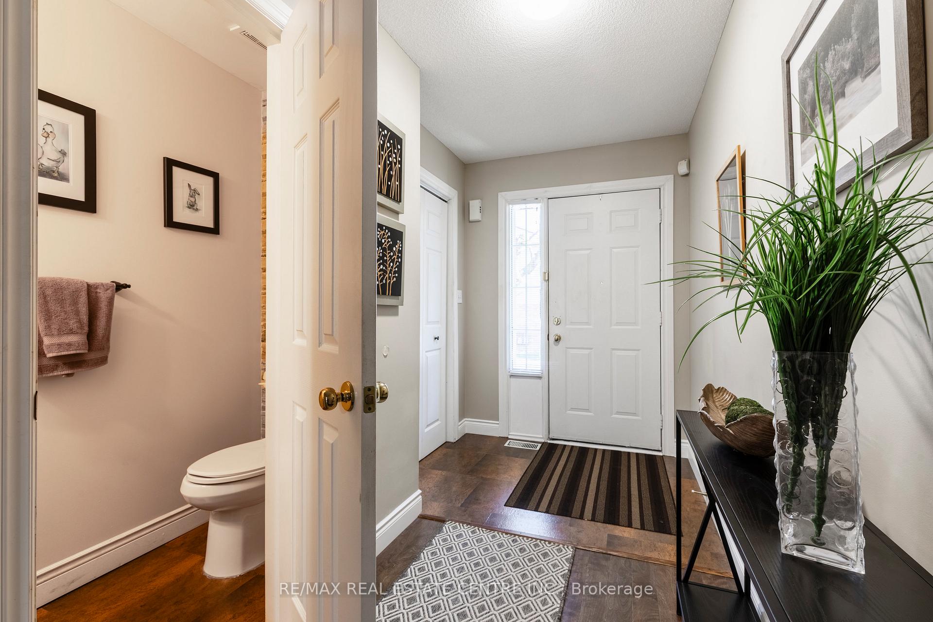 Photo 6 of Unit 37, 10 Cadham Boulevard, Hamilton, Broughton — HOMEH