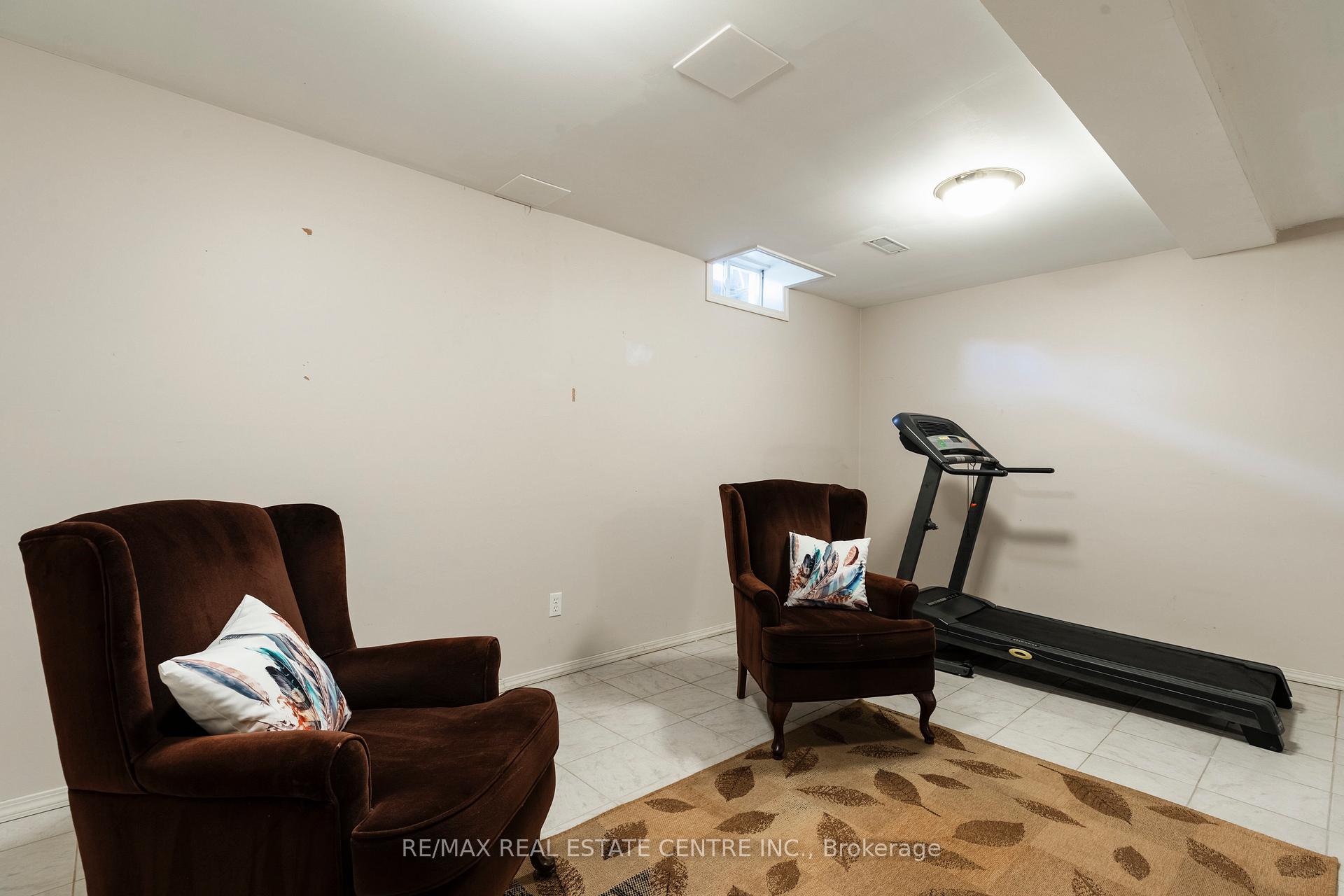 Photo 29 of Unit 37, 10 Cadham Boulevard, Hamilton, Broughton — HOMEH