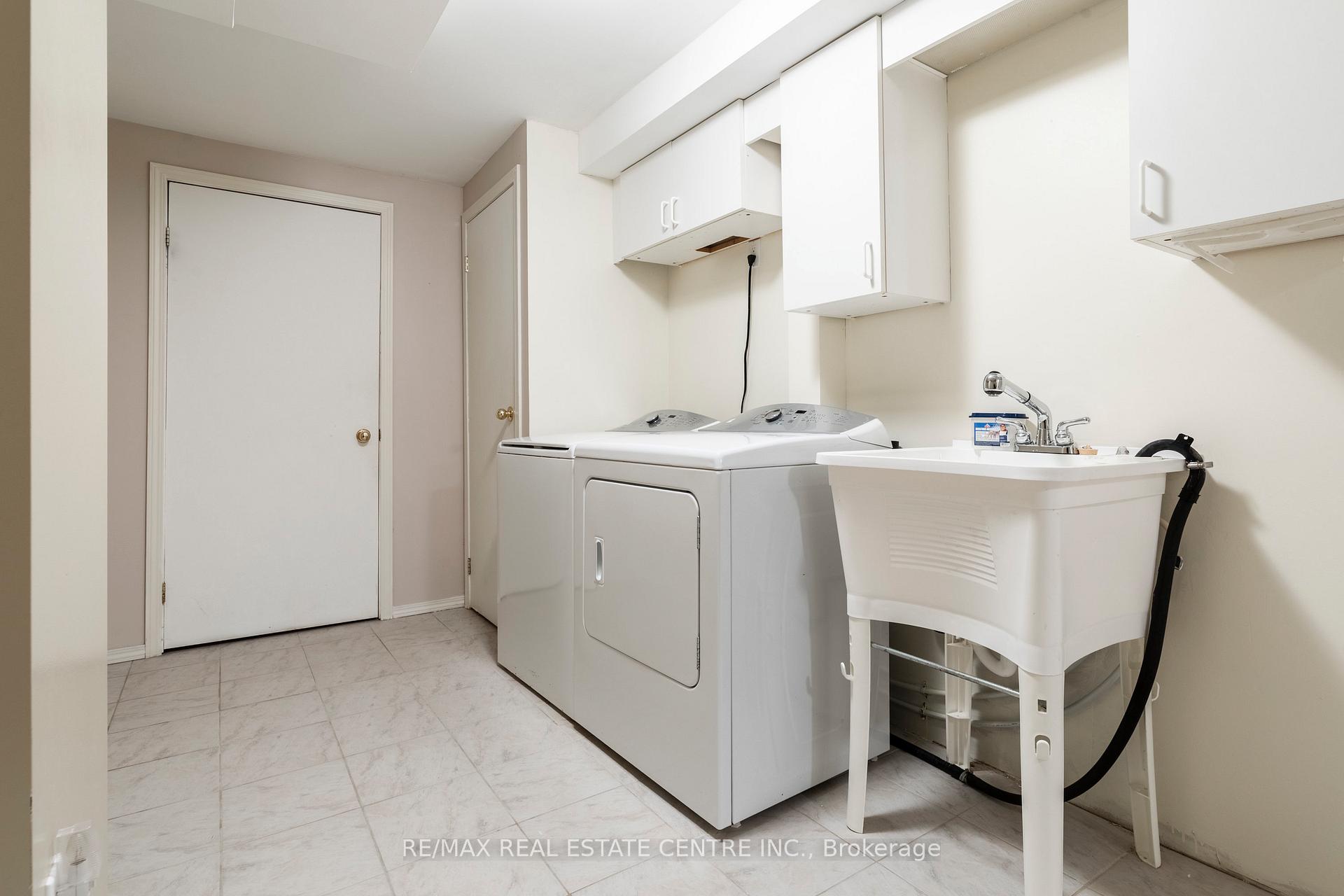 Photo 31 of Unit 37, 10 Cadham Boulevard, Hamilton, Broughton — HOMEH