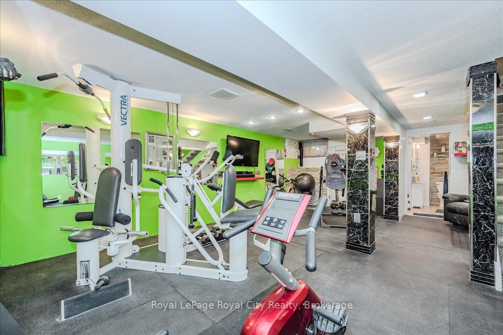 Photo 5 of Unit 2, 40 Silvercreek Parkway N, Guelph, Junction/Onward Willow — HOMEH