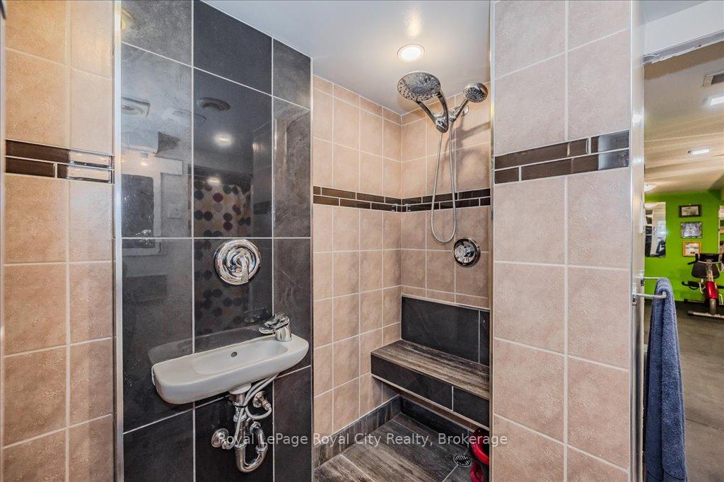 Photo 9 of Unit 2, 40 Silvercreek Parkway N, Guelph, Junction/Onward Willow — HOMEH