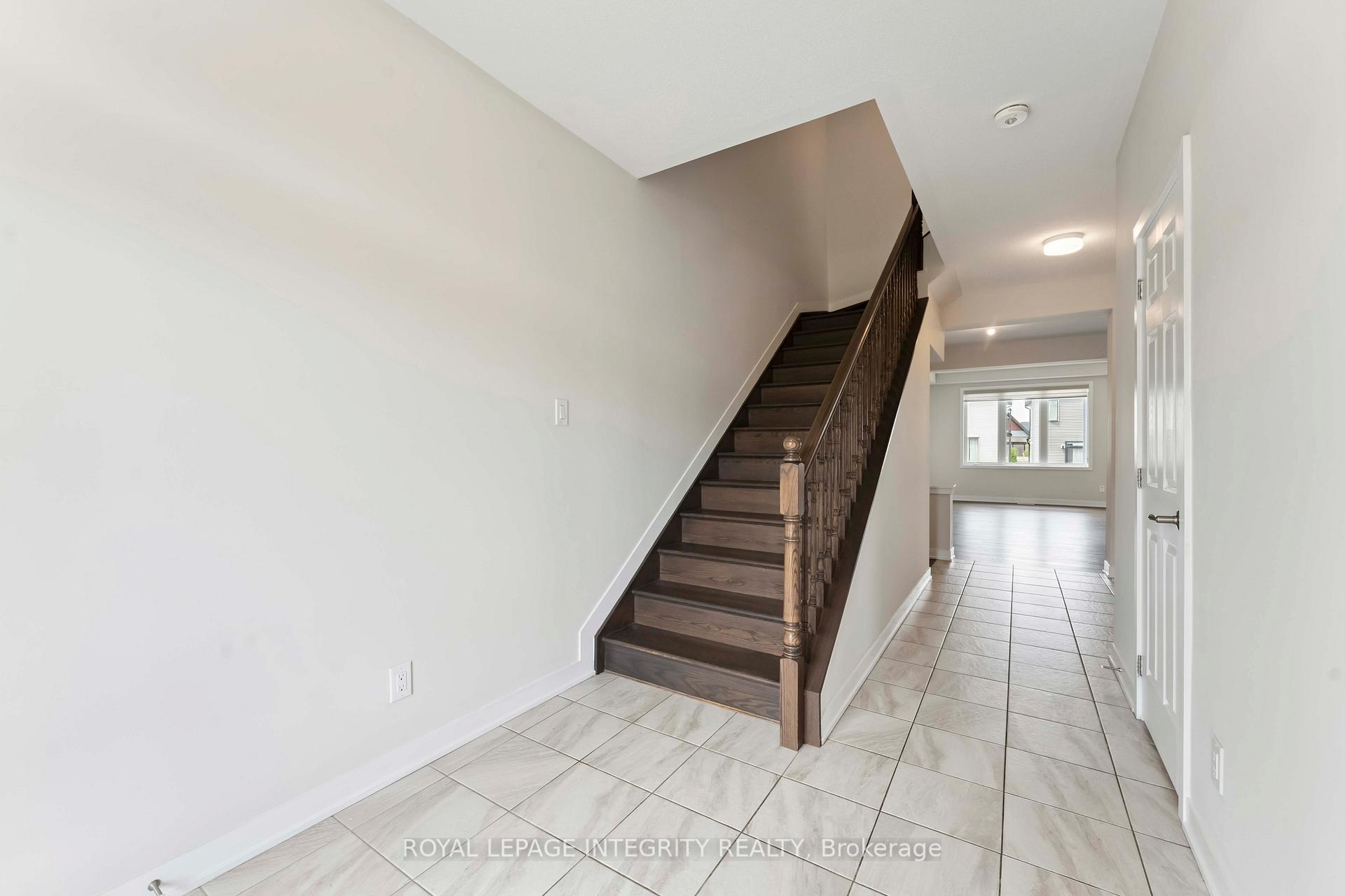 Photo 2 of 227 Ormiston Crescent, Ottawa, Barrhaven - Stonebridge — HOMEH