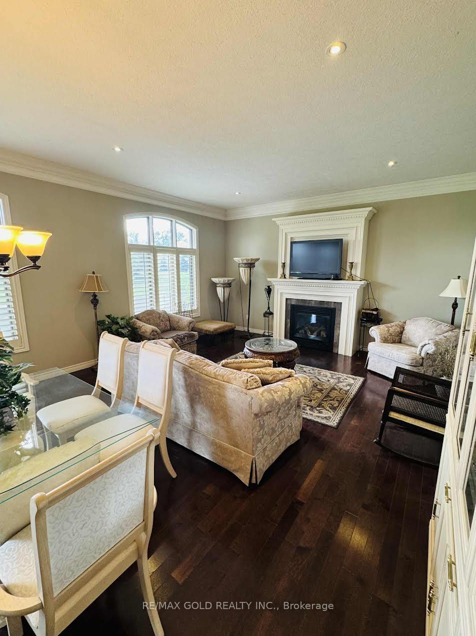 Photo 12 of Unit #10, 68 Fairview Drive, Brantford — HOMEH