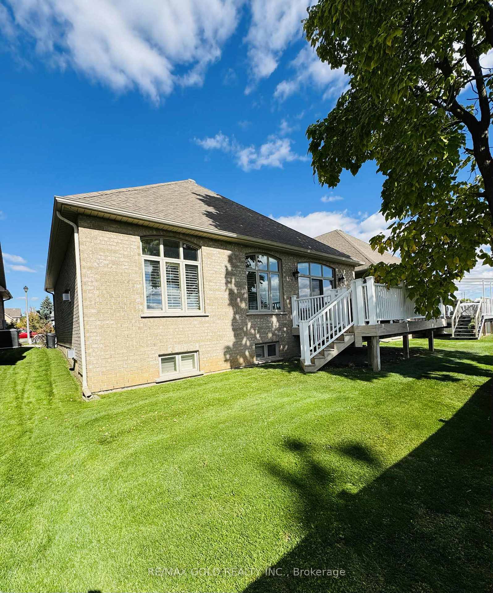 Photo 46 of Unit #10, 68 Fairview Drive, Brantford — HOMEH