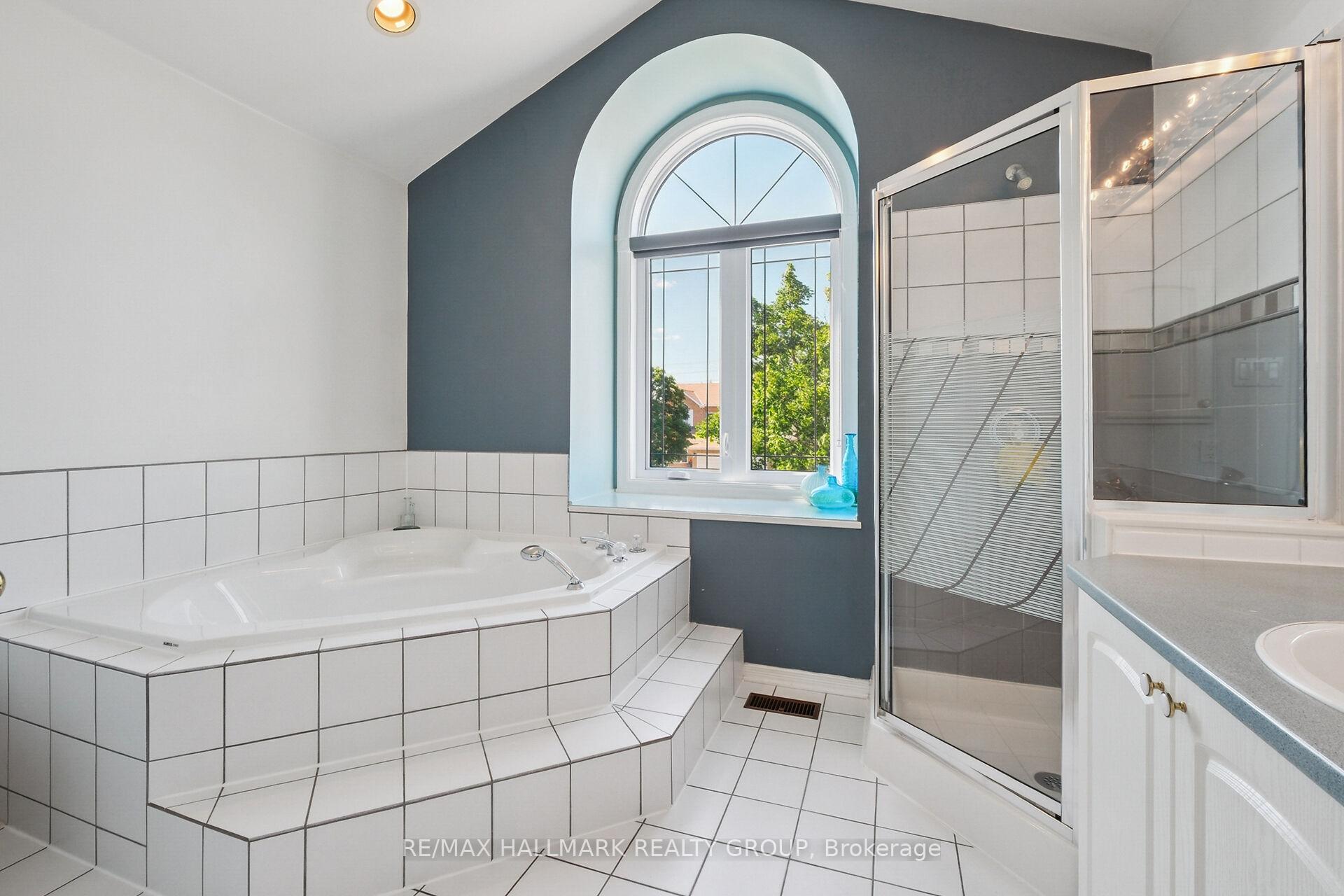 Photo 19 of 3034 Courtyard Crescent, Ottawa, Upper Hunt Club — HOMEH