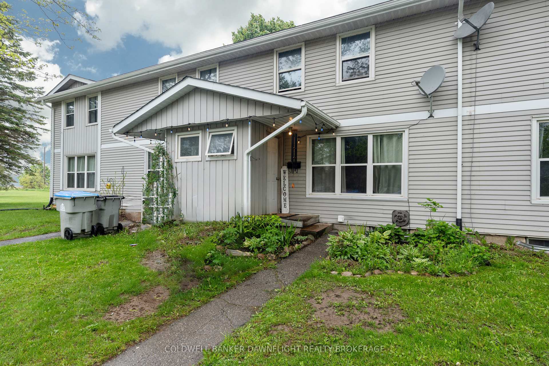 Front of Unit 31, 31 St Charles Place