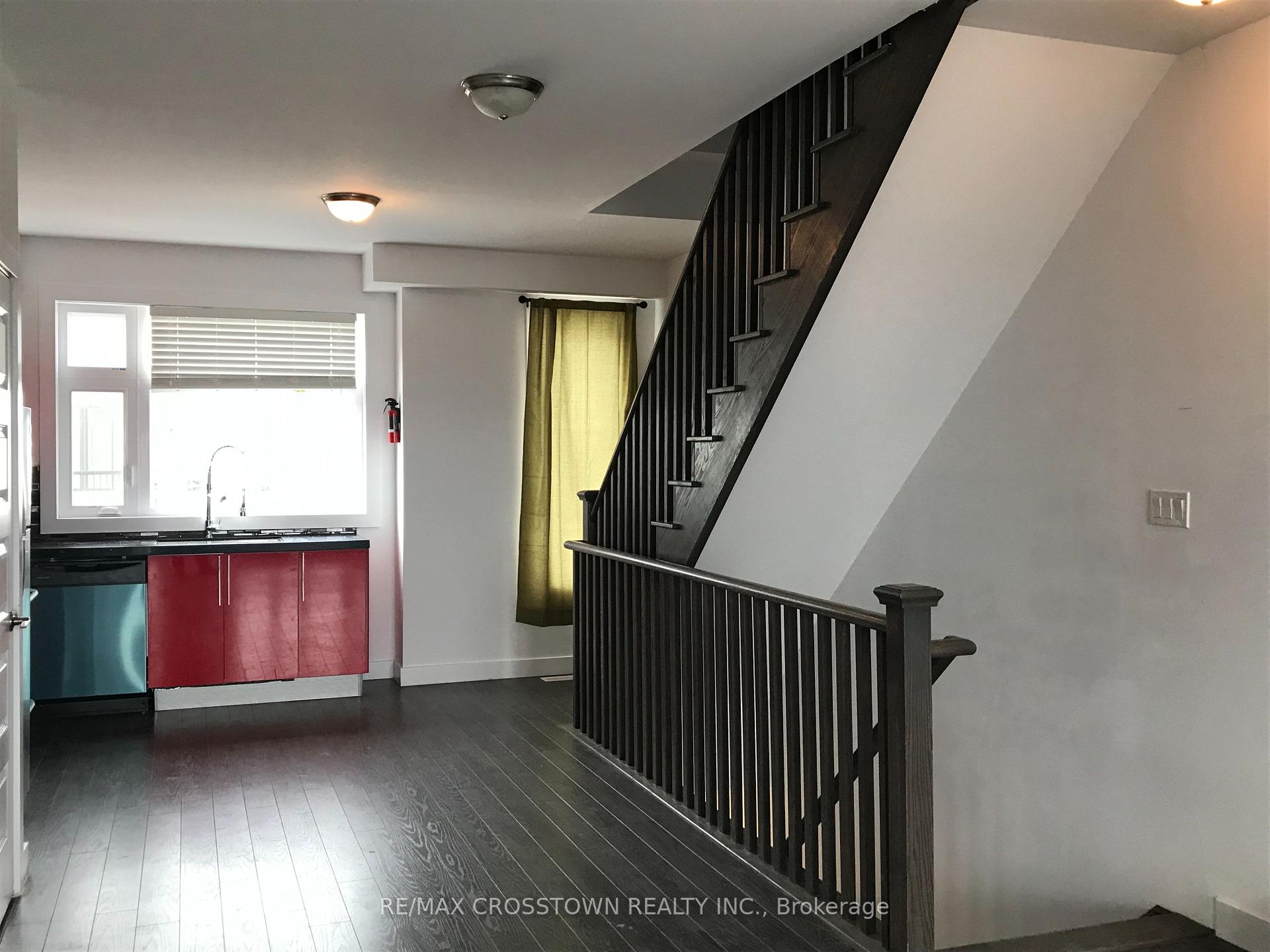 Photo 4 of Unit 20, 540 Essa Road, Barrie, Holly — HOMEH