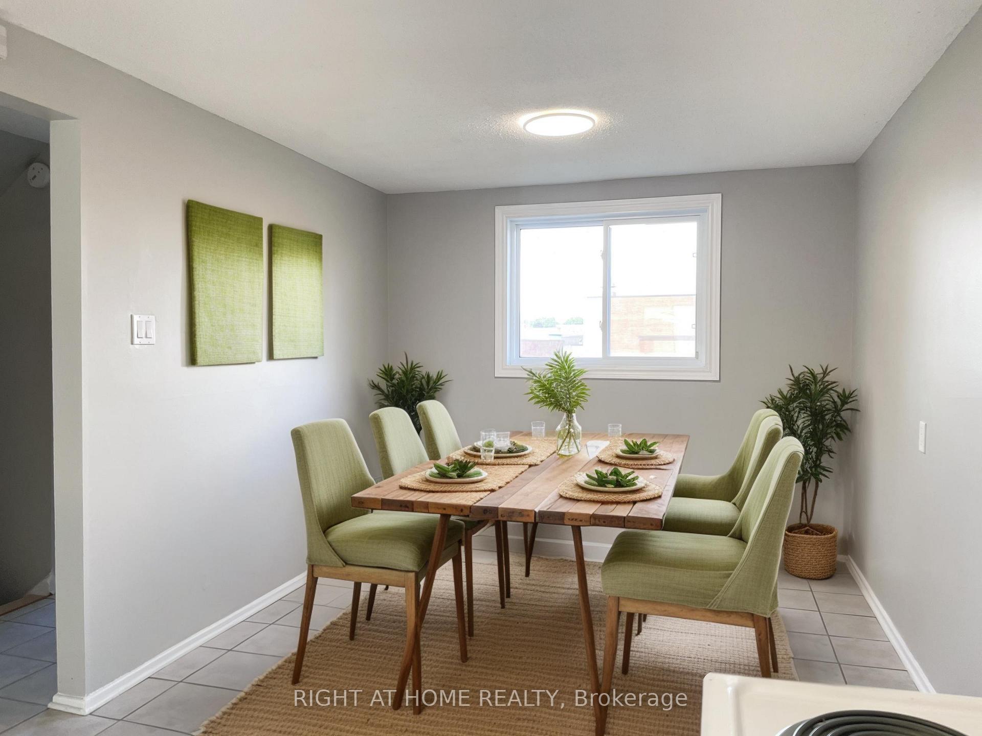 Photo 3 of 271 Ridgepark Private, Ottawa, Meadowlands/Crestview — HOMEH