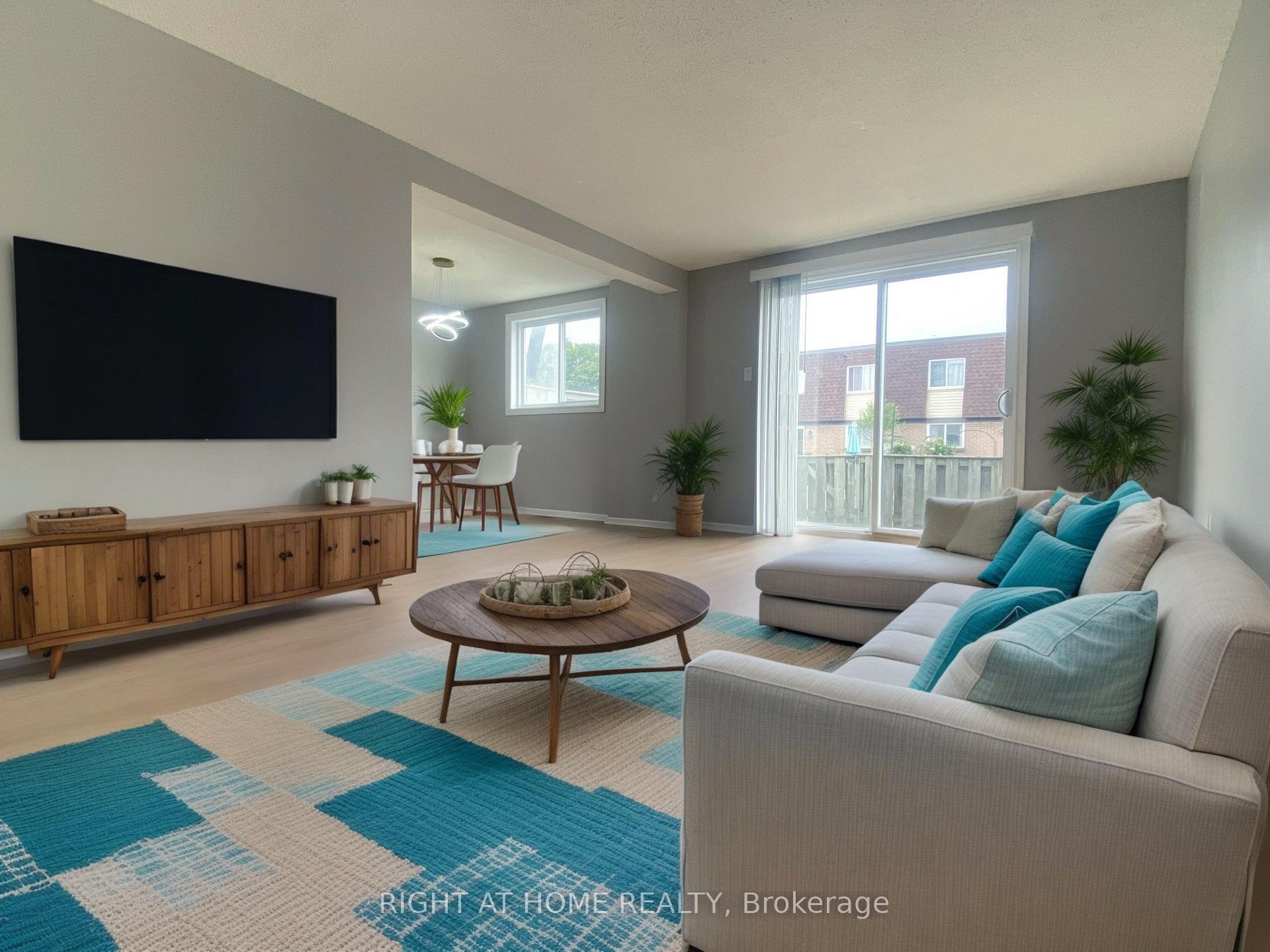 Photo 4 of 271 Ridgepark Private, Ottawa, Meadowlands/Crestview — HOMEH