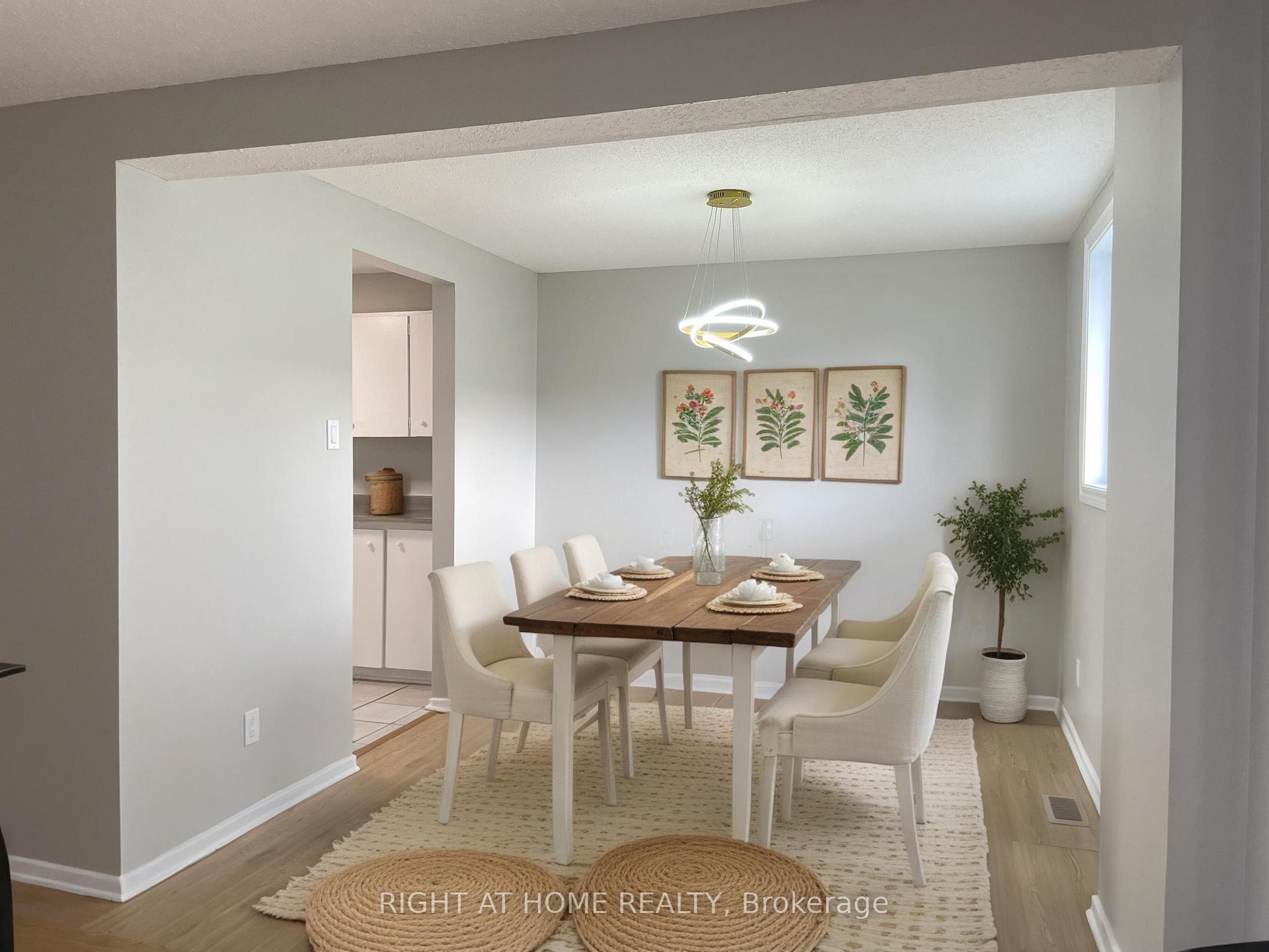 Photo 5 of 271 Ridgepark Private, Ottawa, Meadowlands/Crestview — HOMEH