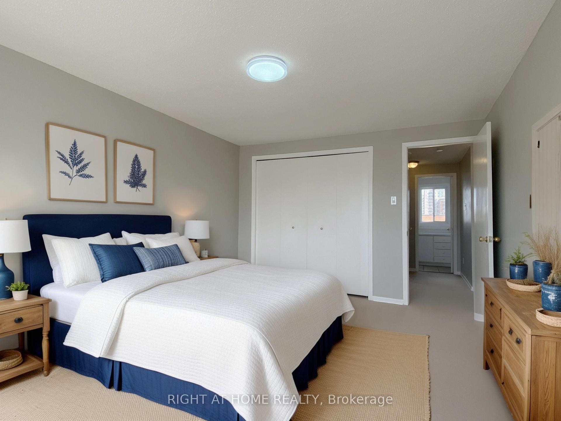 Photo 15 of 271 Ridgepark Private, Ottawa, Meadowlands/Crestview — HOMEH