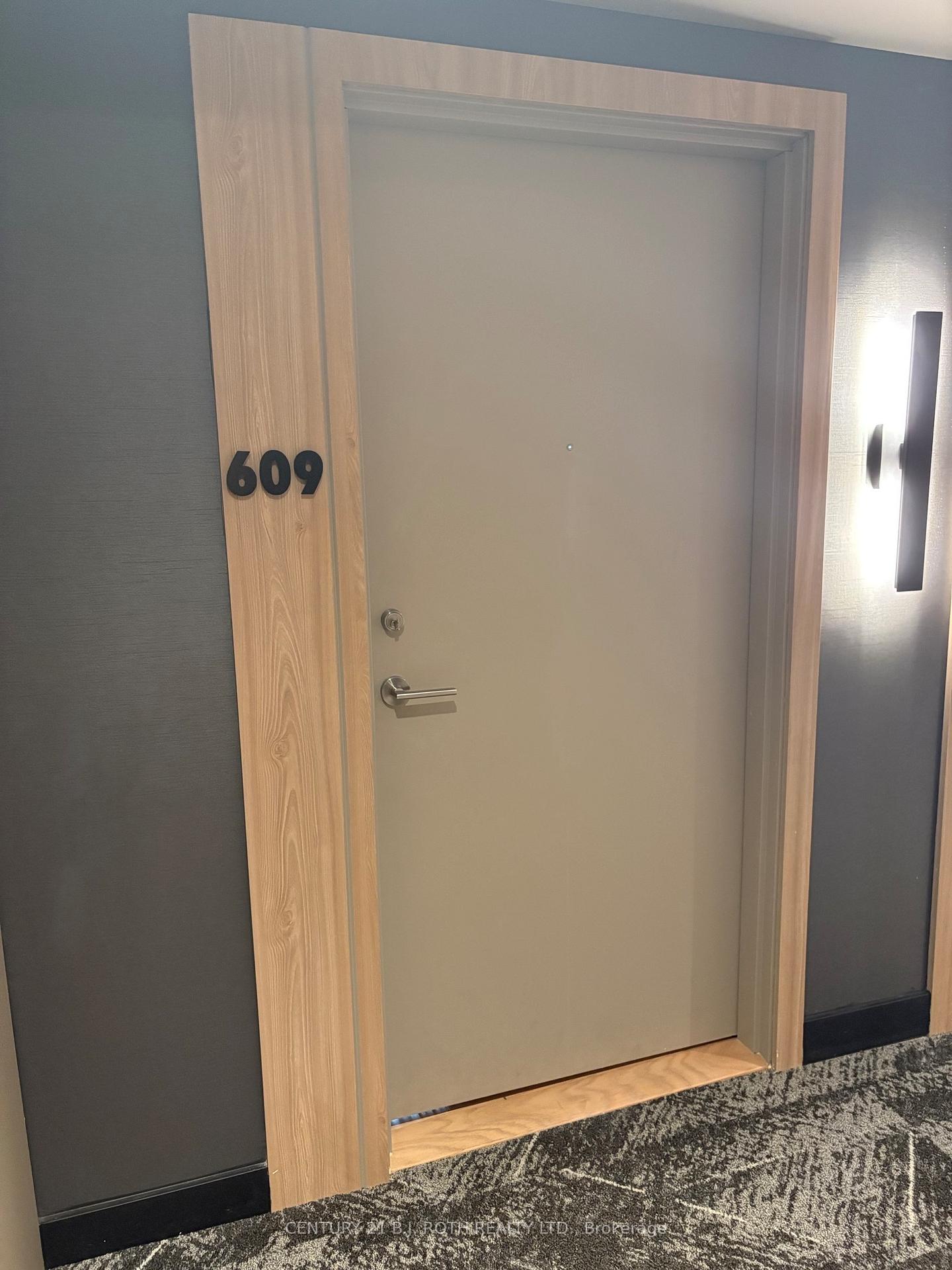 Photo 3 of Unit 609, 185 Dunlop Street, Barrie, Lakeshore — HOMEH