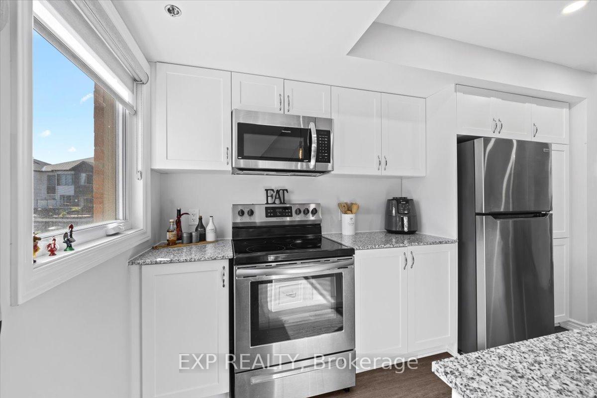 Photo 9 of 617 Makwa Private, Ottawa, CFB Rockcliffe and Area — HOMEH