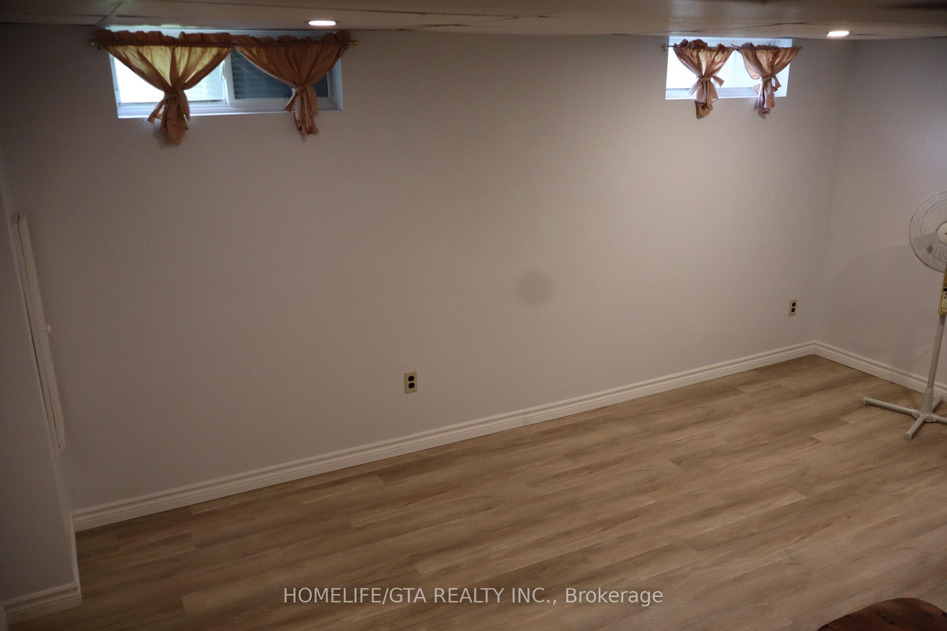 Photo 26 of Unit 8, 1338 Upper Gage Avenue, Hamilton, Randall — HOMEH