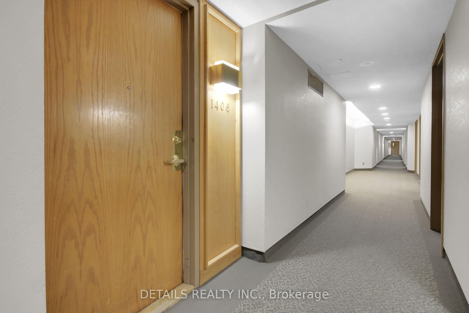 Photo 6 of Unit 1406, 2760 Carousel Crescent, Ottawa, Emerald Woods/Sawmill Creek — HOMEH