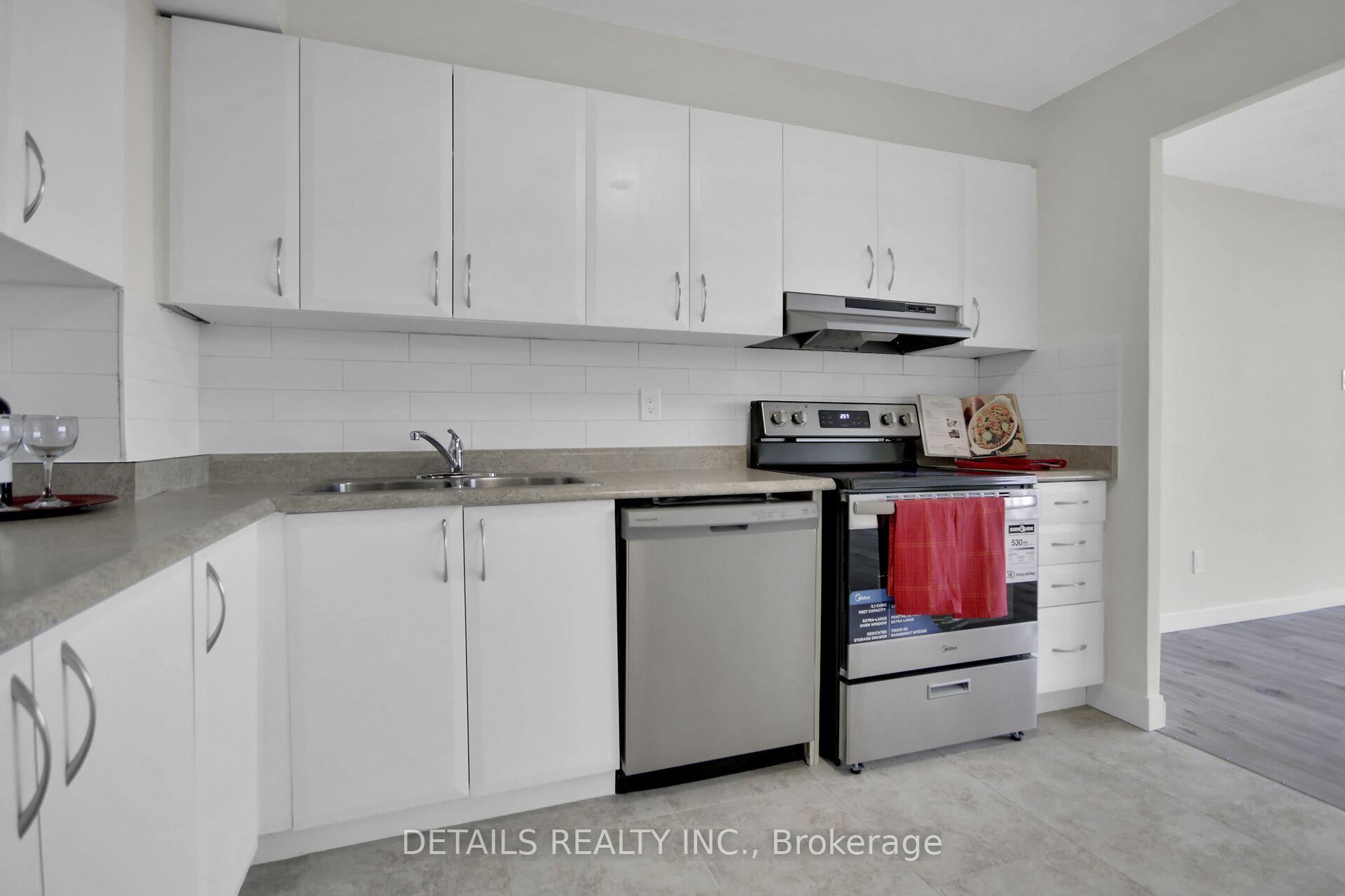 Photo 18 of Unit 1406, 2760 Carousel Crescent, Ottawa, Emerald Woods/Sawmill Creek — HOMEH