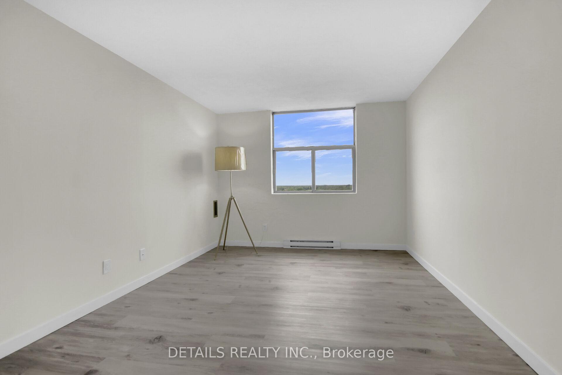 Photo 22 of Unit 1406, 2760 Carousel Crescent, Ottawa, Emerald Woods/Sawmill Creek — HOMEH