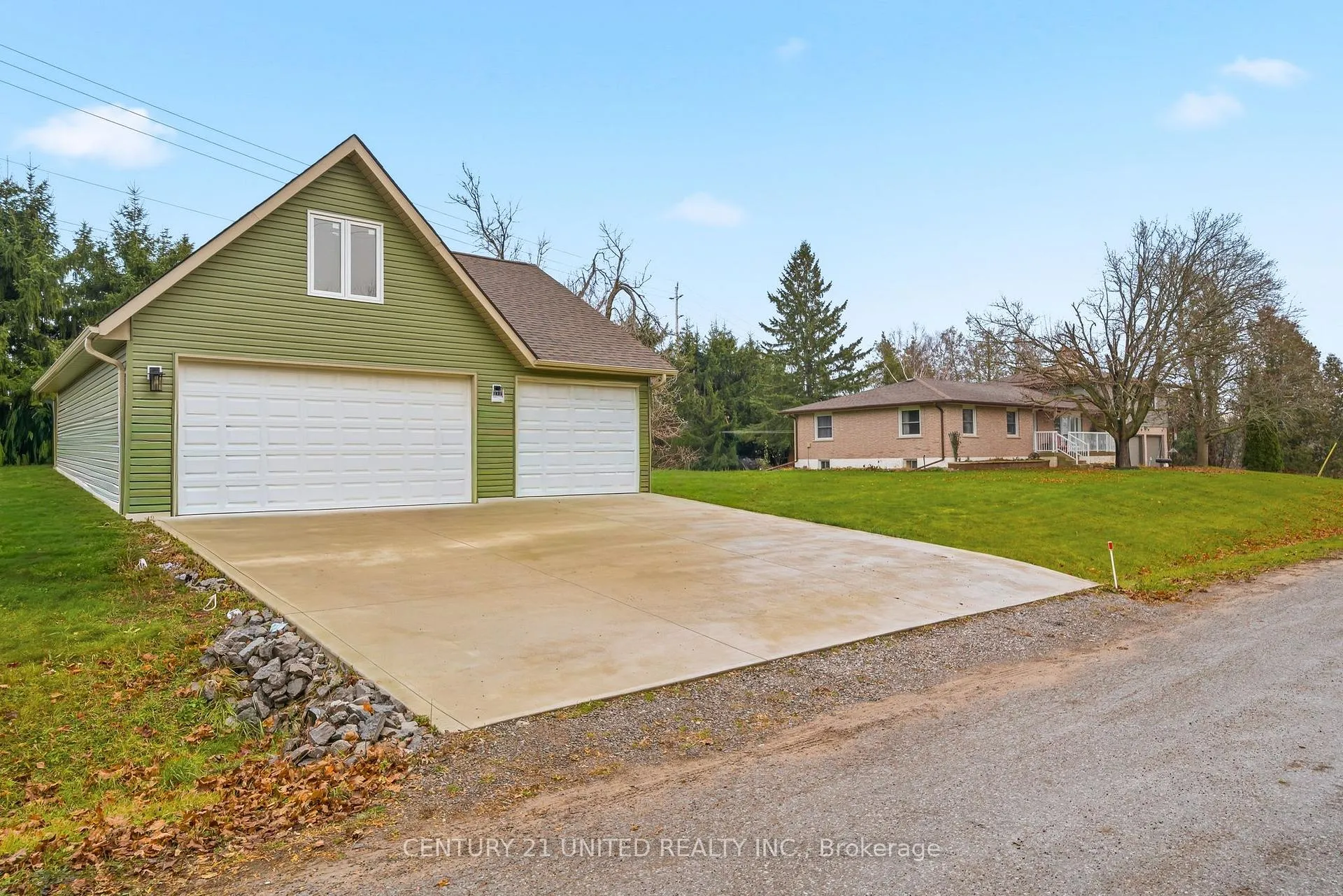 Photo 3 of 2425 Preston Road, Cavan Monaghan, Cavan-Monaghan — HOMEH