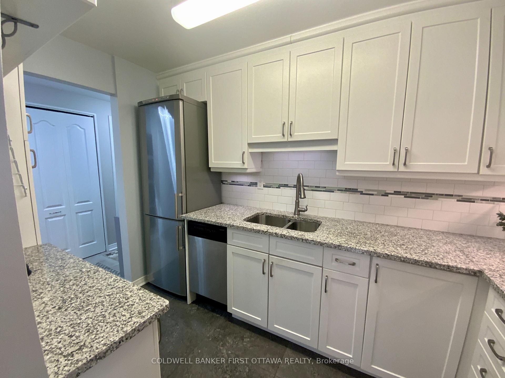 Photo 6 of Unit 506, 556 Laurier Avenue W, Ottawa, Ottawa Centre — HOMEH