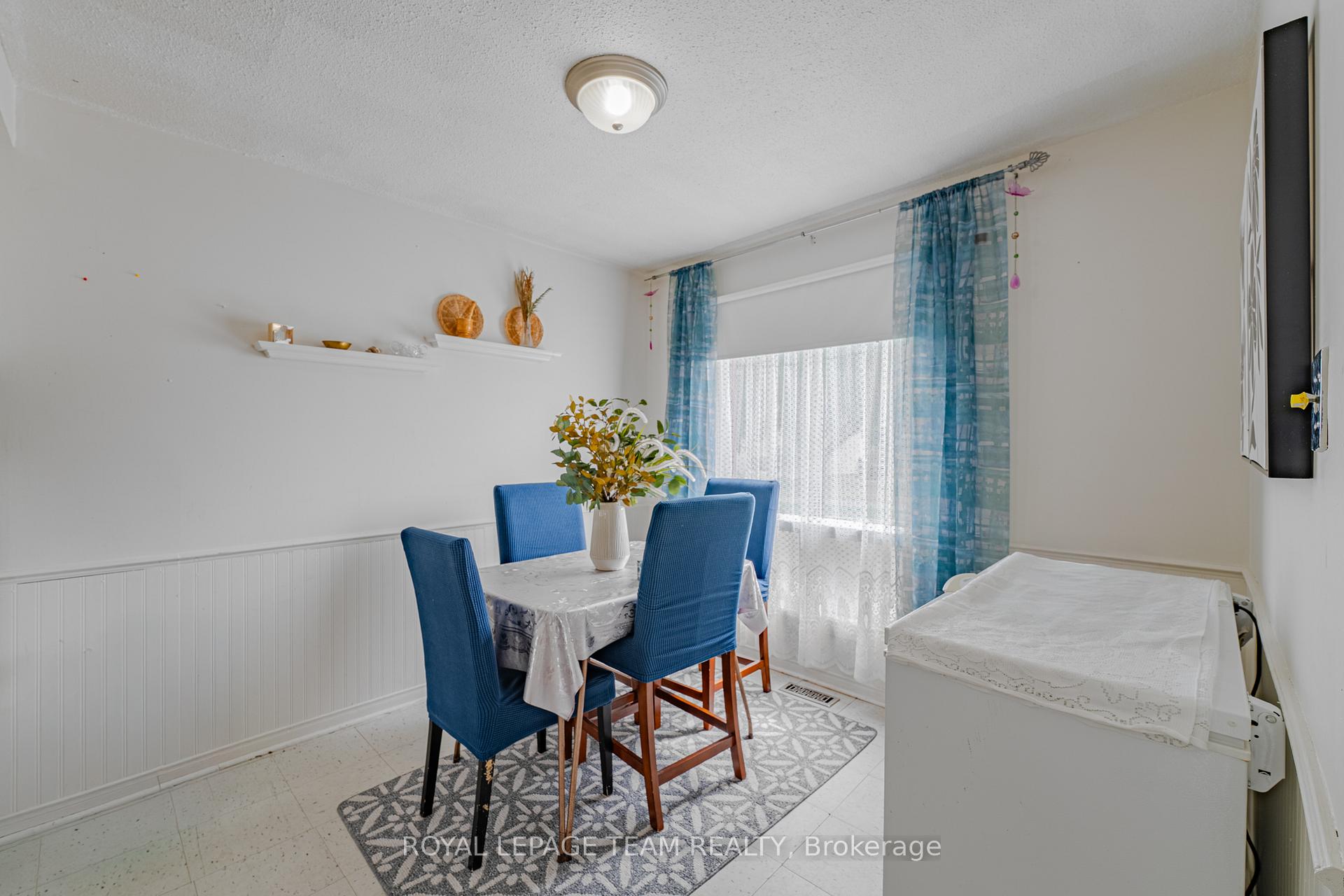 Photo 10 of 1461 Murdock Gate, Ottawa, Cyrville — HOMEH