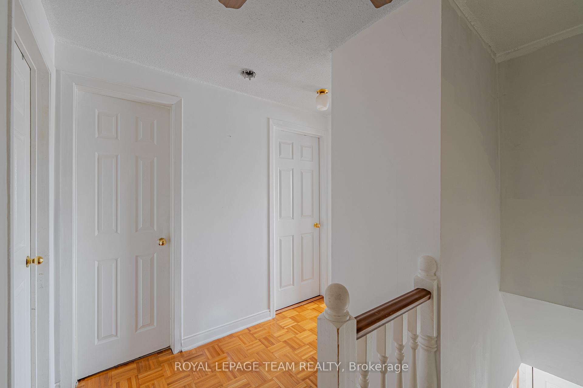 Photo 13 of 1461 Murdock Gate, Ottawa, Cyrville — HOMEH