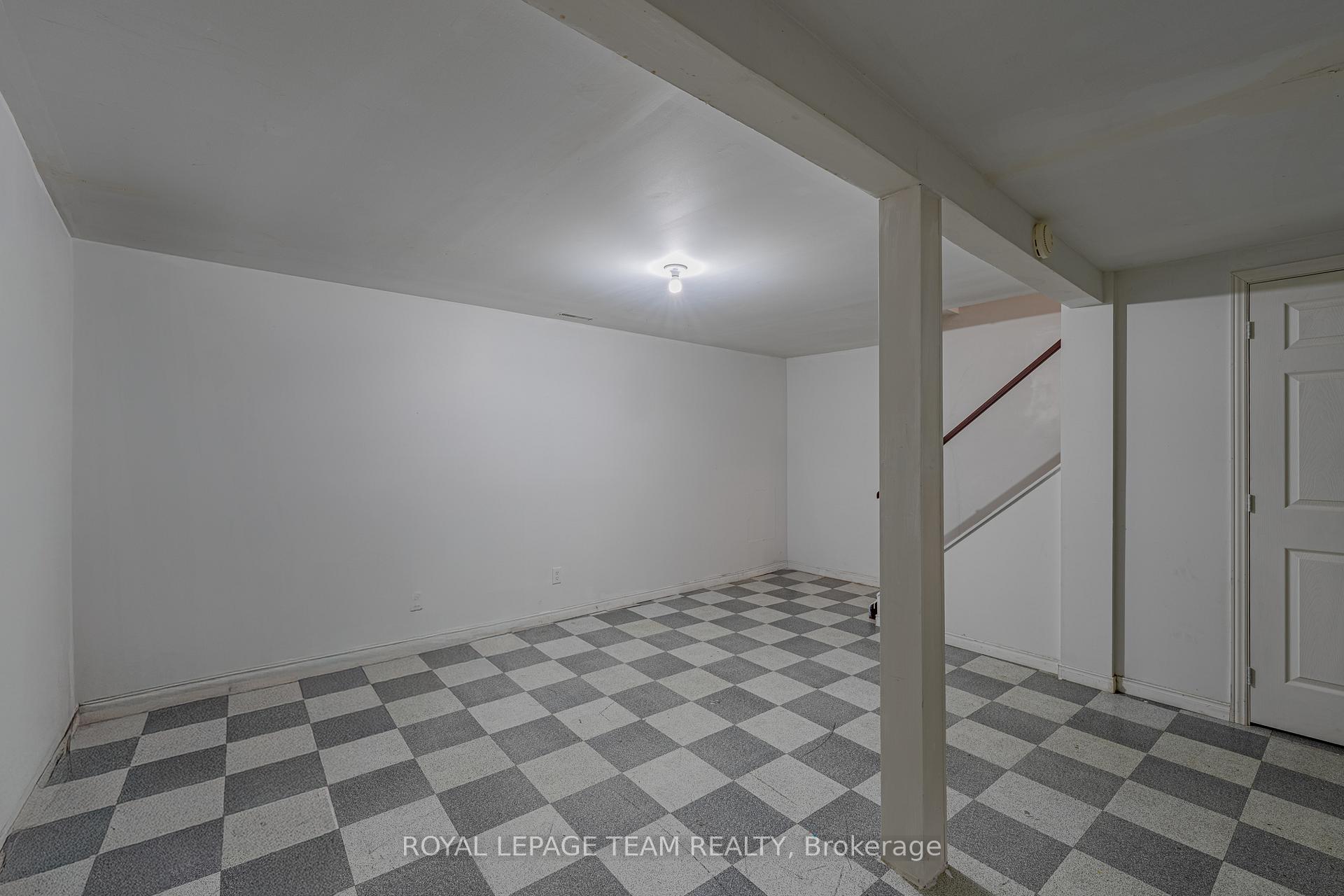 Photo 21 of 1461 Murdock Gate, Ottawa, Cyrville — HOMEH