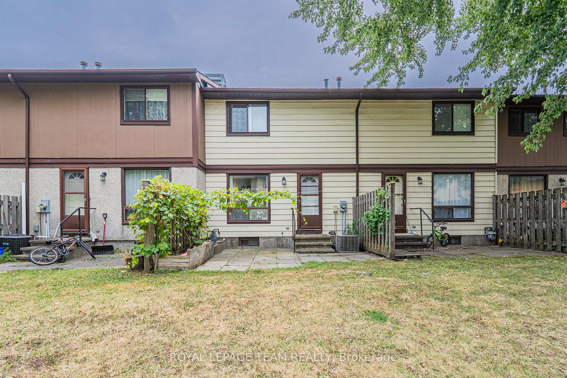 Photo 24 of 1461 Murdock Gate, Ottawa, Cyrville — HOMEH