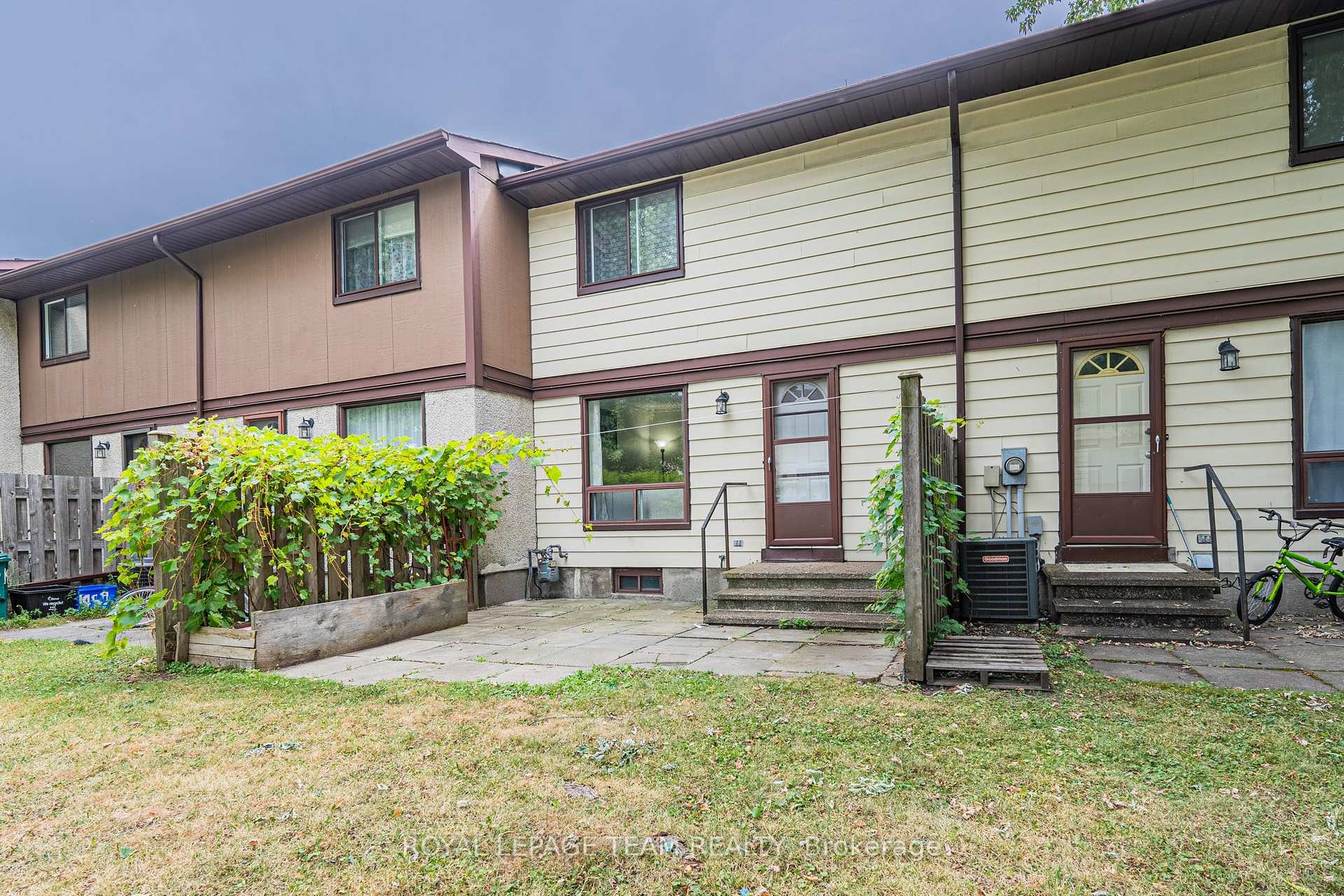 Photo 25 of 1461 Murdock Gate, Ottawa, Cyrville — HOMEH
