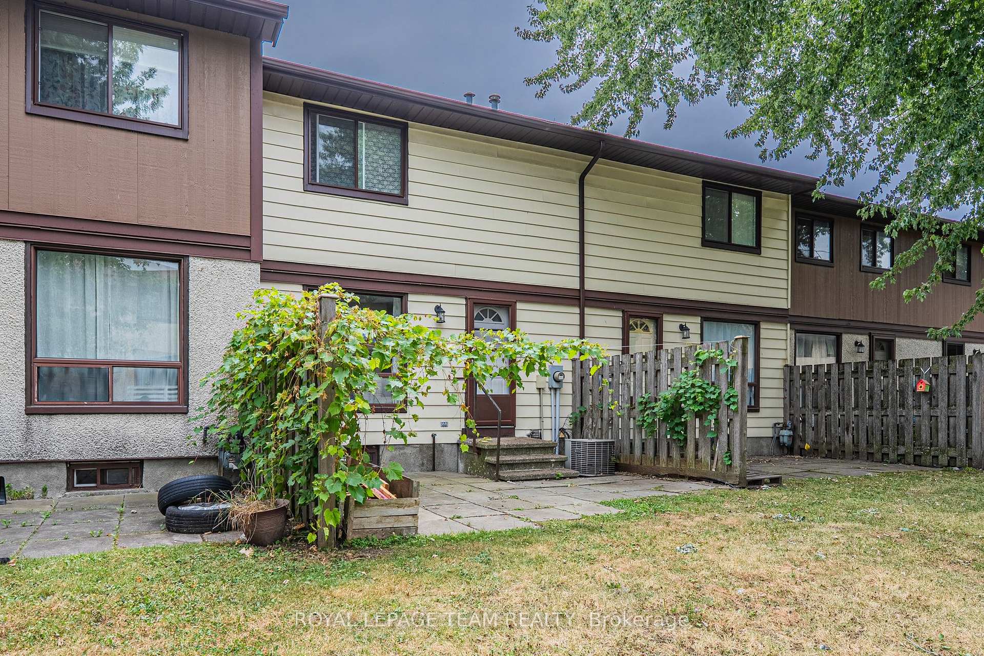 Photo 26 of 1461 Murdock Gate, Ottawa, Cyrville — HOMEH
