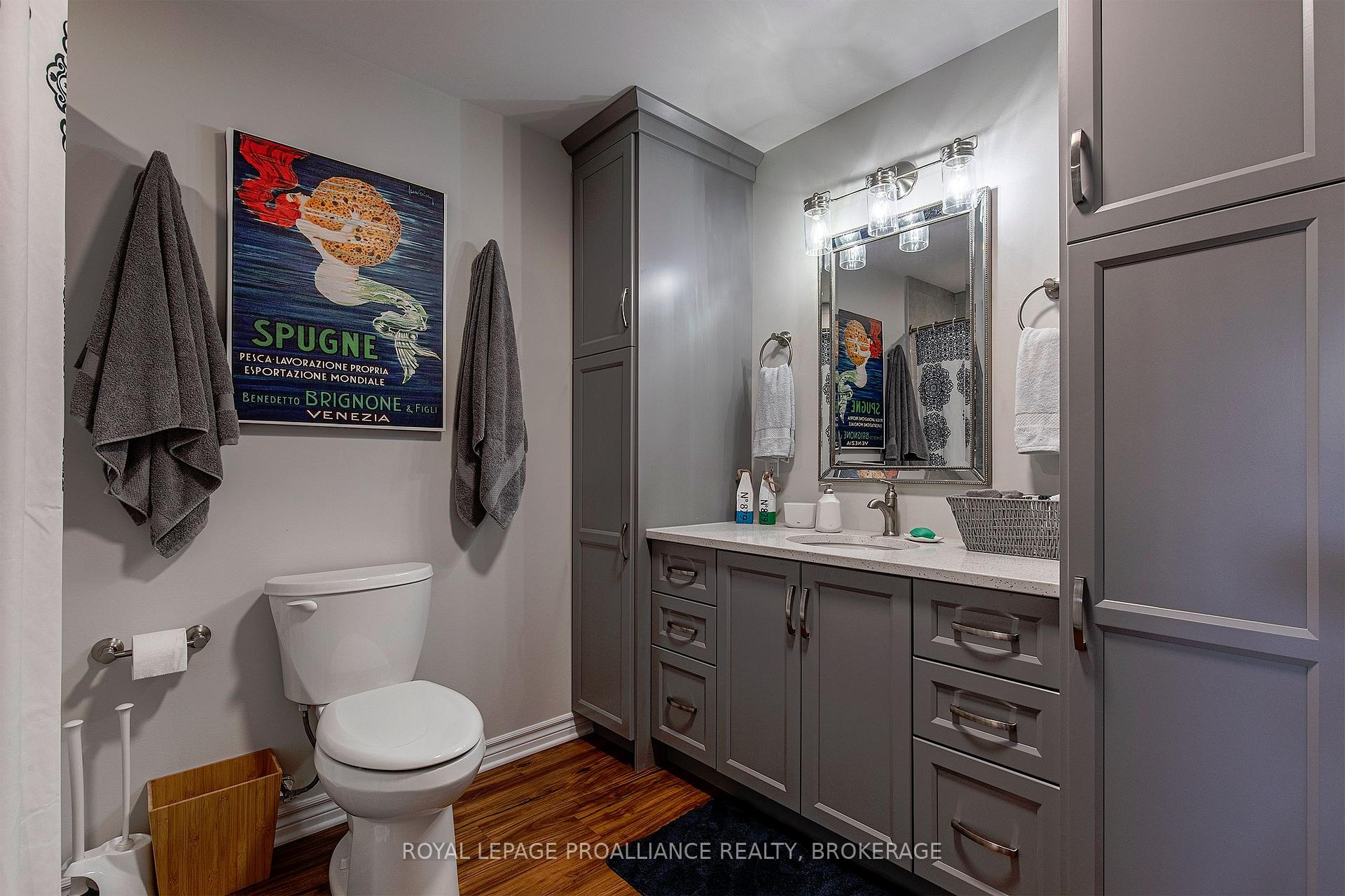 Photo 25 of 163 King Street E, Gananoque — HOMEH