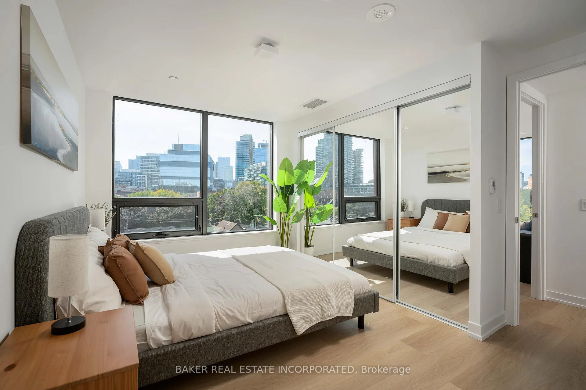 Photo 10 of Unit 527, 28 Eastern Avenue, Toronto, Moss Park — HOMEH