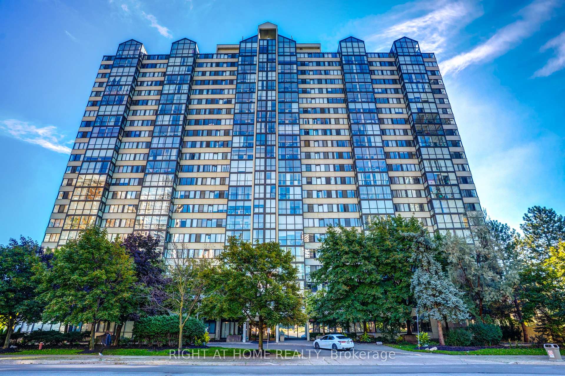 Front of Unit 201, 350 Webb Drive