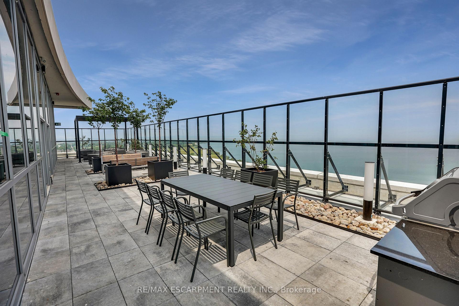 Photo 40 of 70 Windward Drive, Grimsby, Grimsby Beach — HOMEH