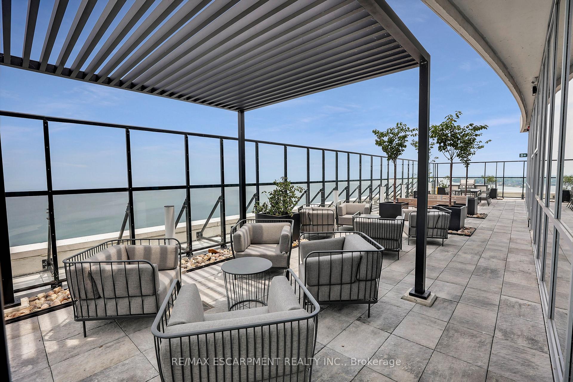Photo 41 of 70 Windward Drive, Grimsby, Grimsby Beach — HOMEH