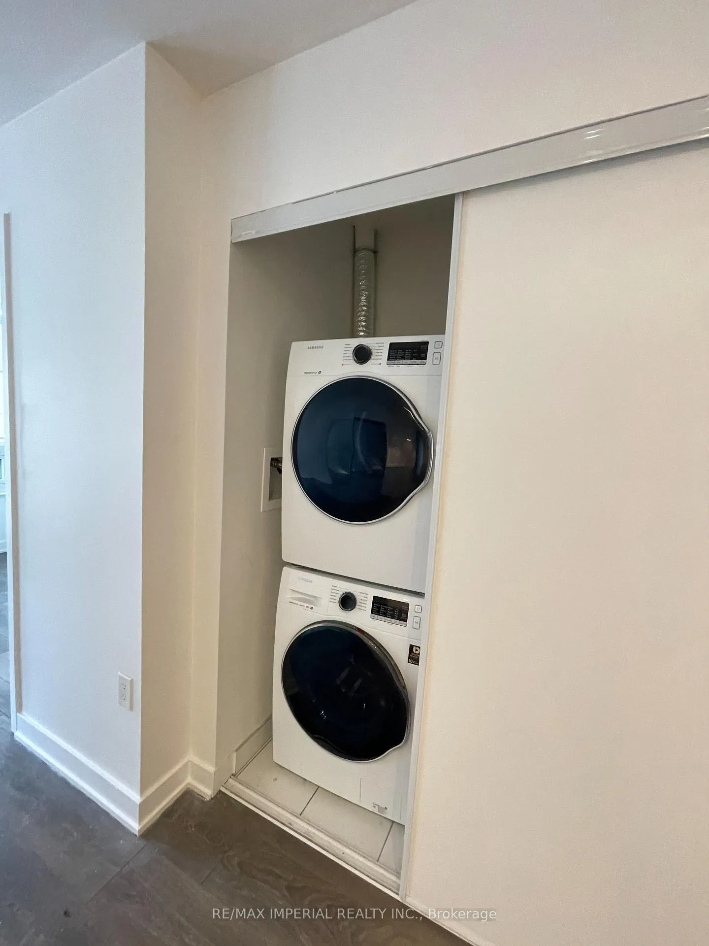 Photo 18 of Unit 405, 195 Redpath Avenue, Toronto, Mount Pleasant West — HOMEH