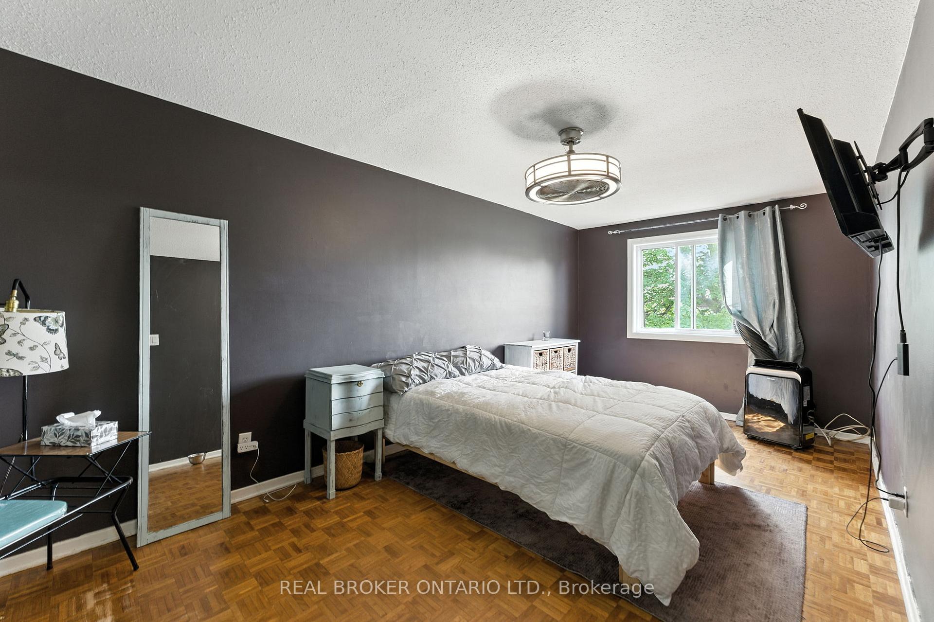 Photo 20 of 344 Garden Glen Private, Ottawa, Meadowlands/Crestview — HOMEH
