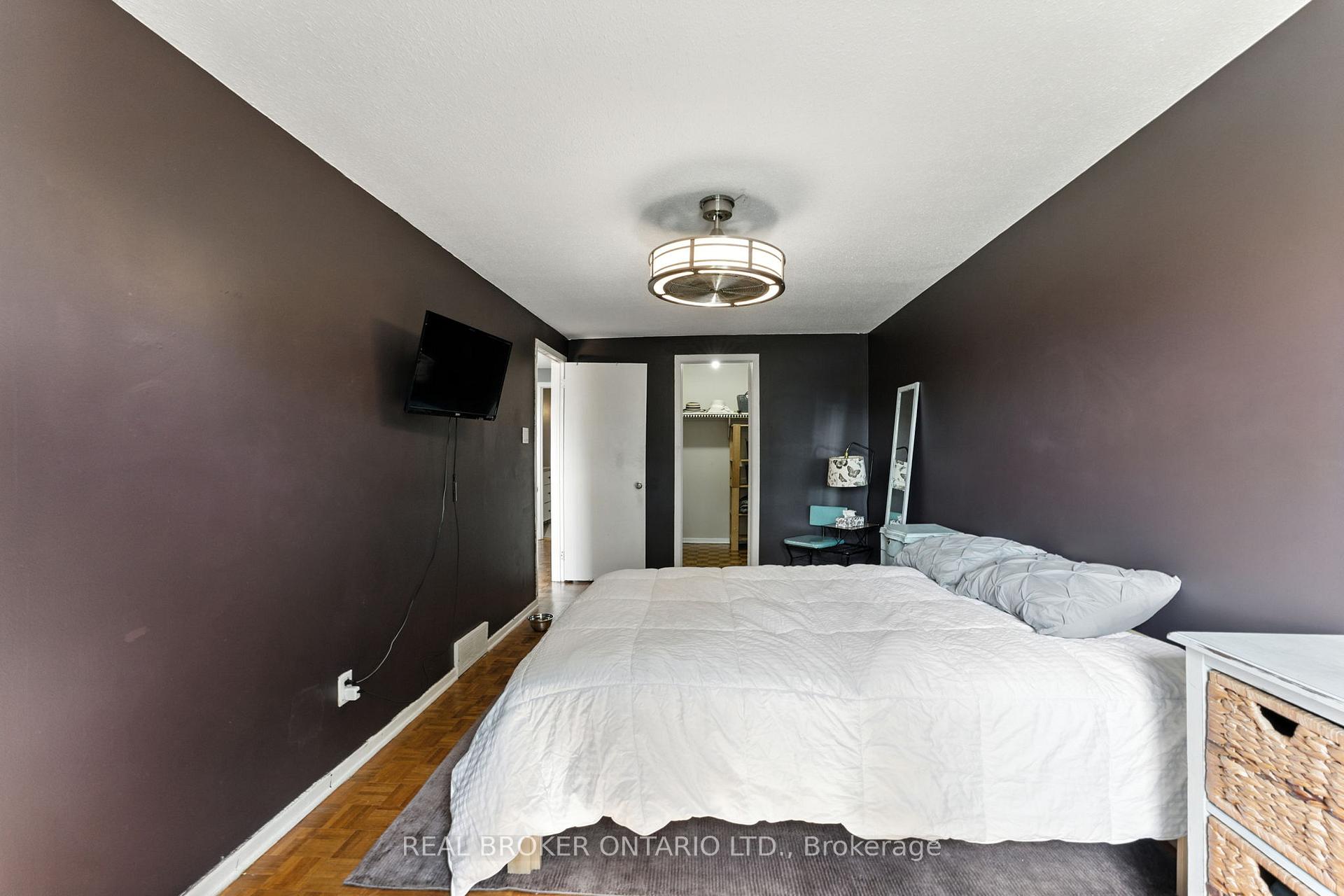 Photo 21 of 344 Garden Glen Private, Ottawa, Meadowlands/Crestview — HOMEH